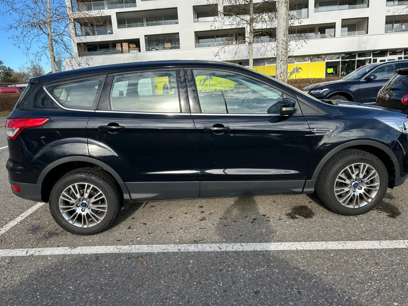 FORD Kuga 1.6 EcoB Titanium, Essence, Occasion / Utilisé, Automatique - 3