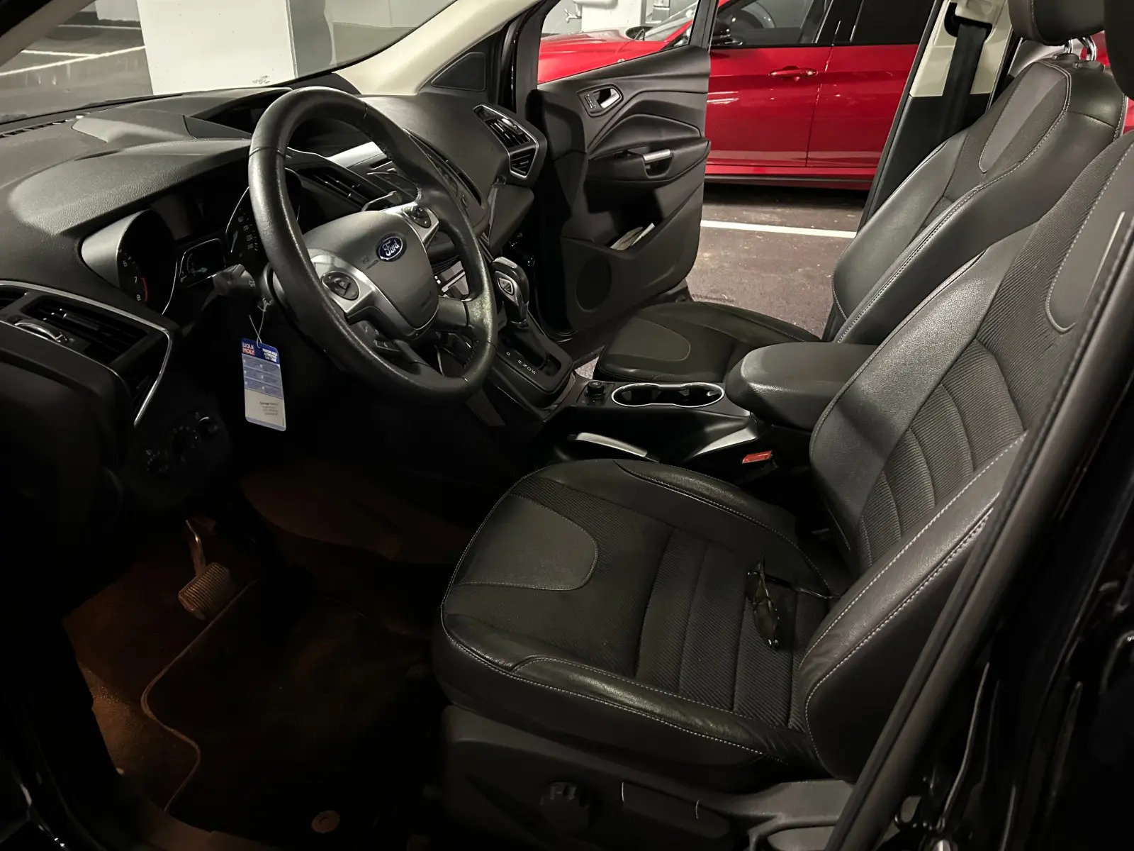 FORD Kuga 1.6 EcoB Titanium, Essence, Occasion / Utilisé, Automatique - 4