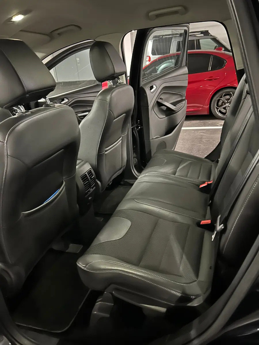 FORD Kuga 1.6 EcoB Titanium, Essence, Occasion / Utilisé, Automatique - 6
