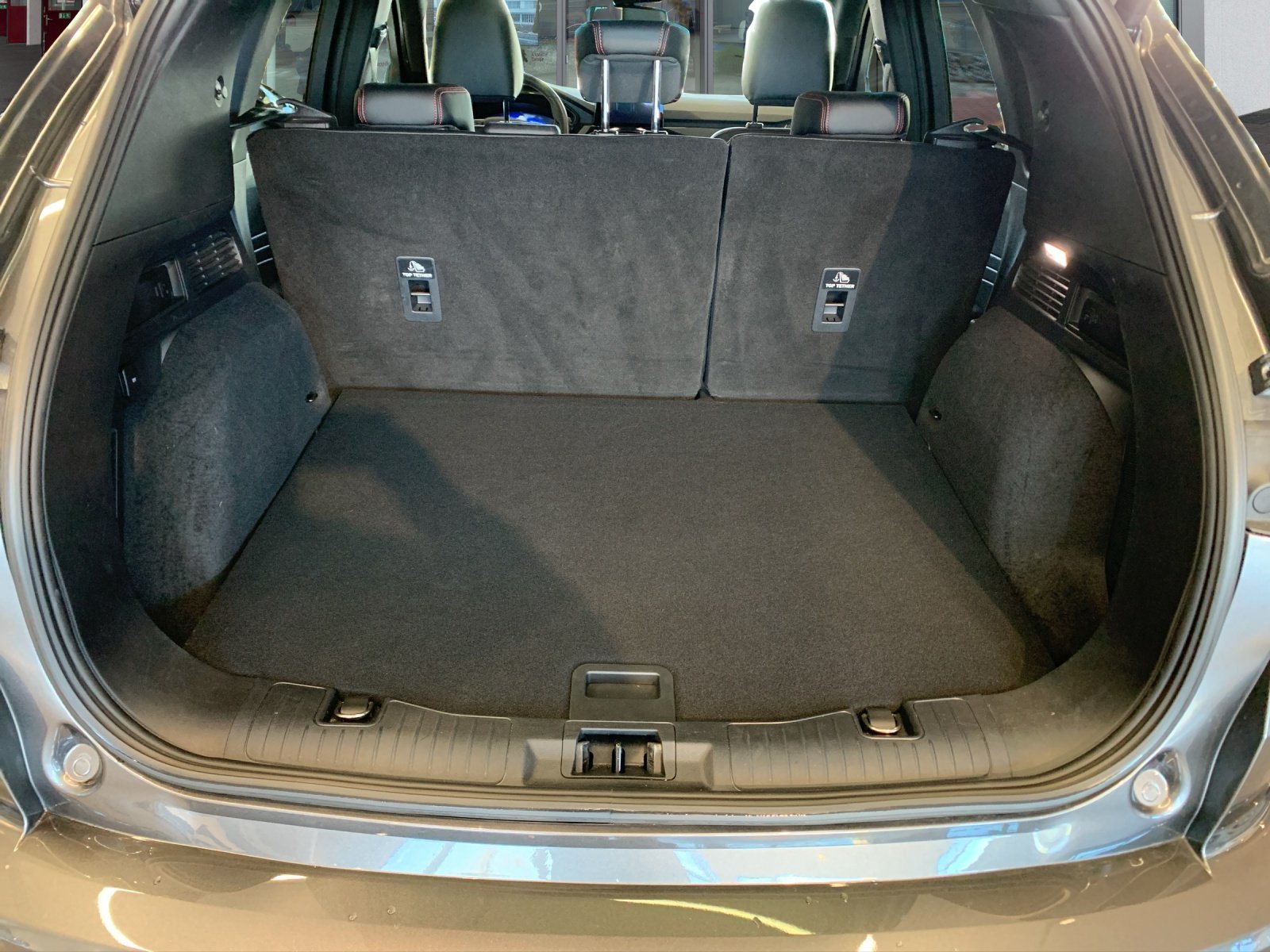 FORD Kuga 2.5 Plug-in Hybrid ST-Line X, Plug-in-Hybrid Benzin/Elektro, Occasion / Gebraucht, Automatik - 7