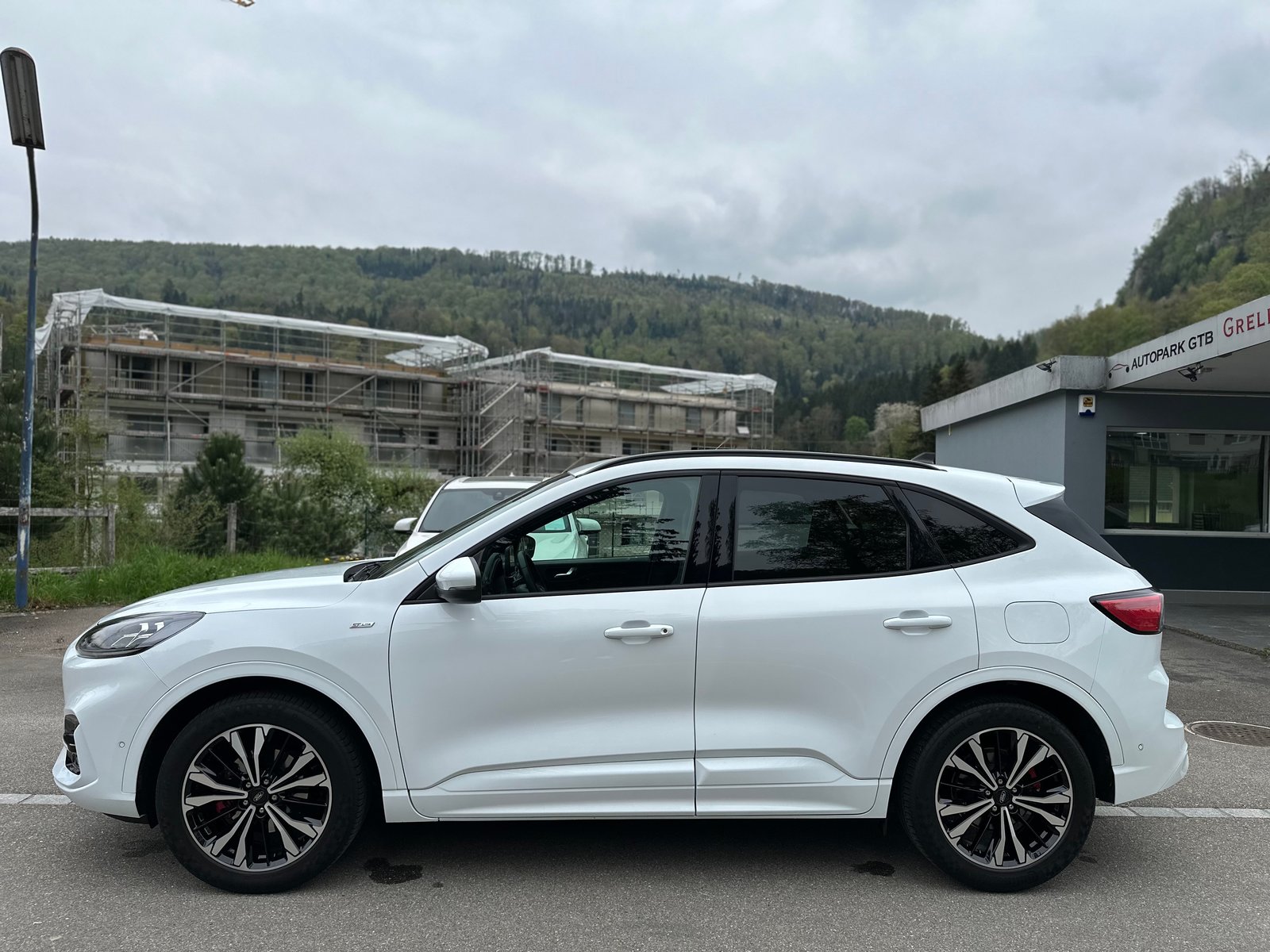 FORD Kuga 2.0 TDCi EcoBlue ST-Line X 4WD, Diesel, Occasion / Gebraucht, Automatik - 4