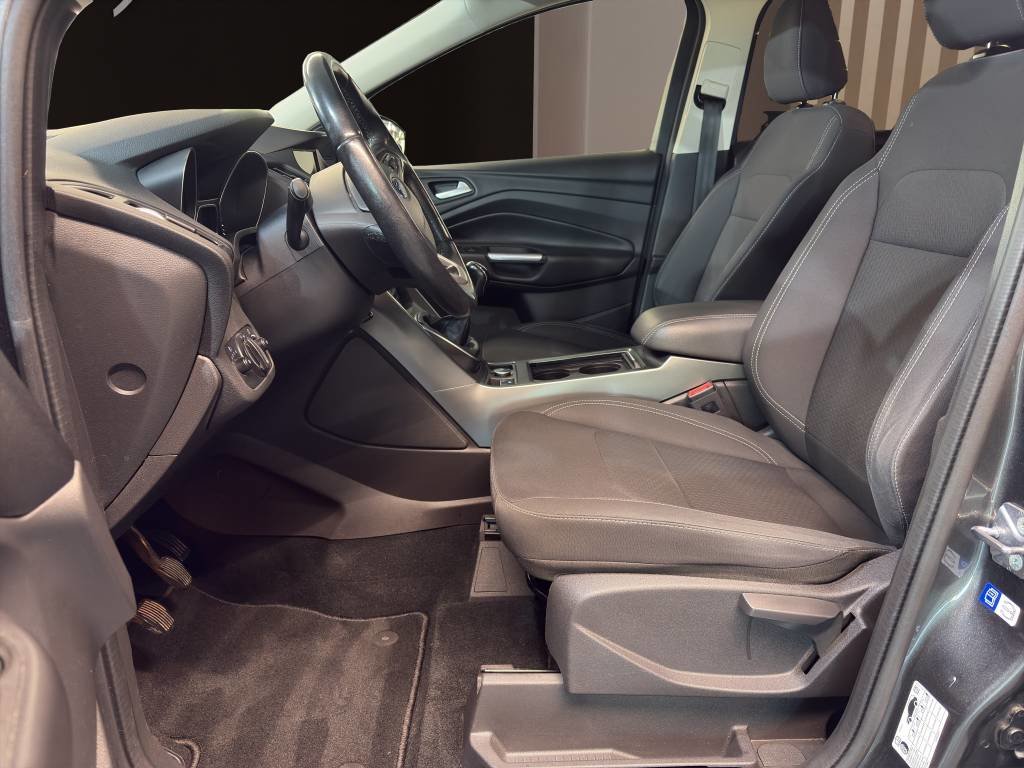 FORD Kuga 2.0 TDCi Business 4WD, Diesel, Occasion / Gebraucht, Handschaltung - 6