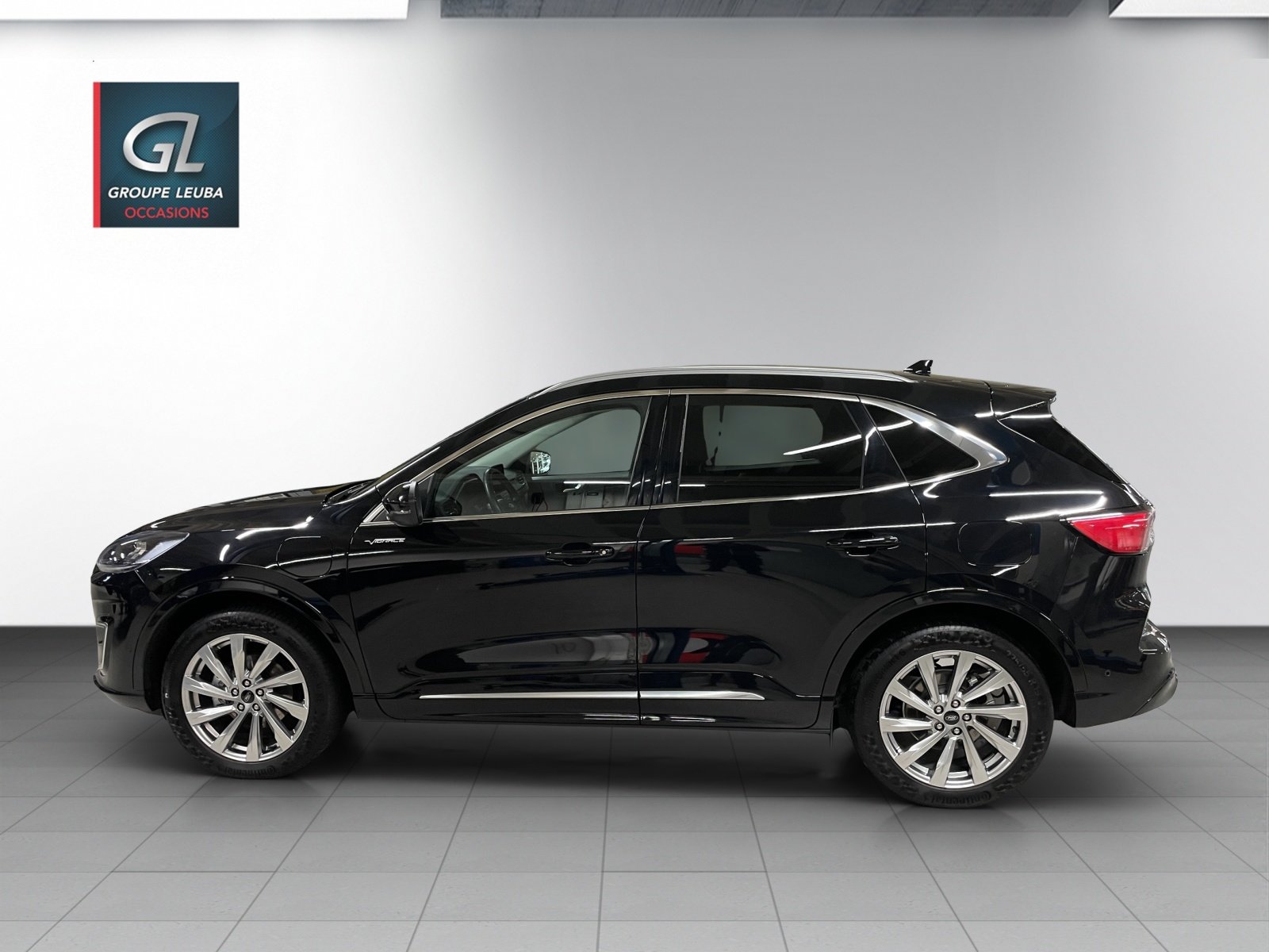 FORD Kuga 2.5 PHEV Vignale 2WD, Plug-in-Hybrid Petrol/Electric, Second hand / Used, Automatic - 3
