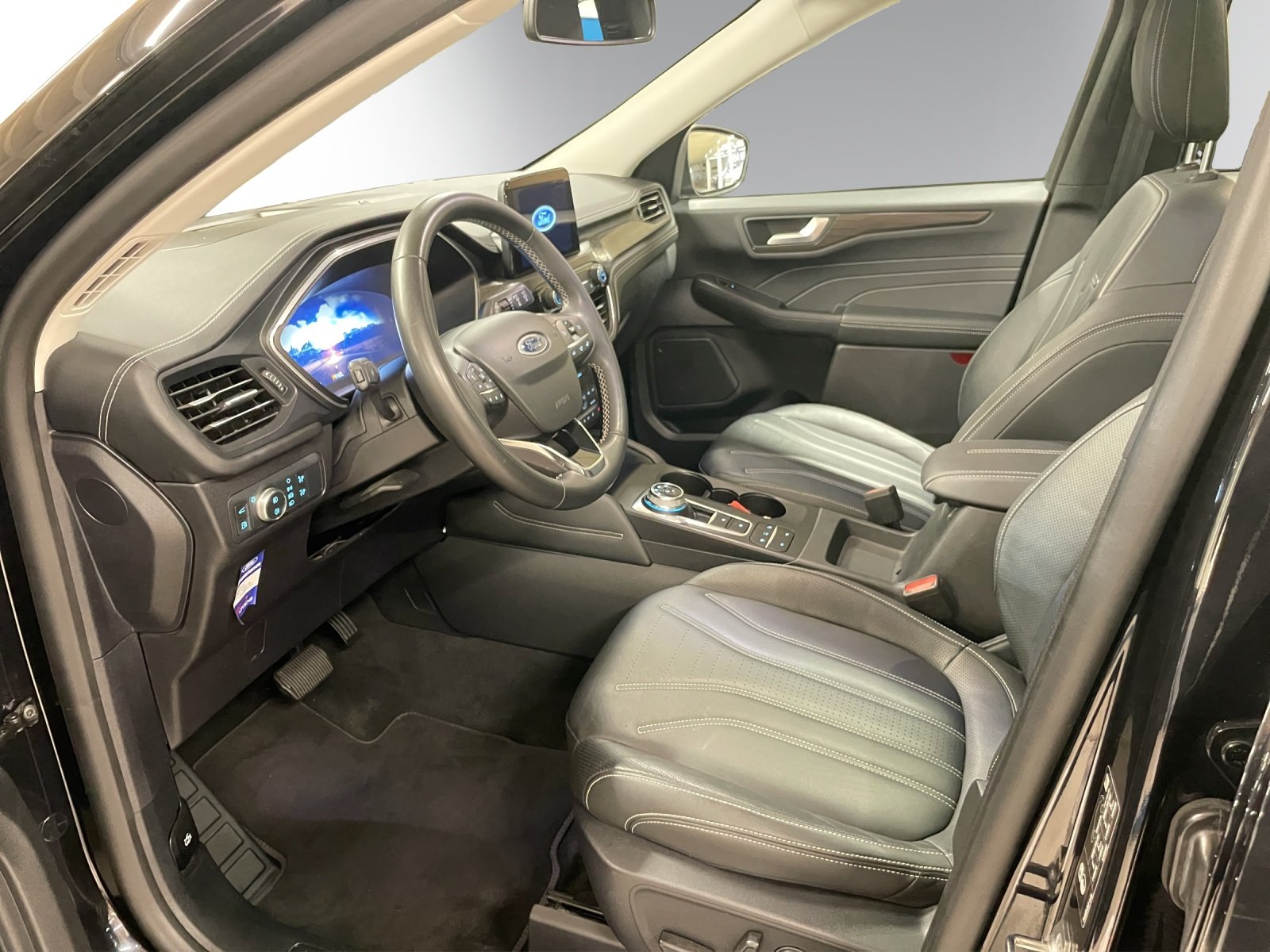 FORD Kuga 2.5 PHEV Vignale 2WD, Plug-in-Hybrid Petrol/Electric, Second hand / Used, Automatic - 7