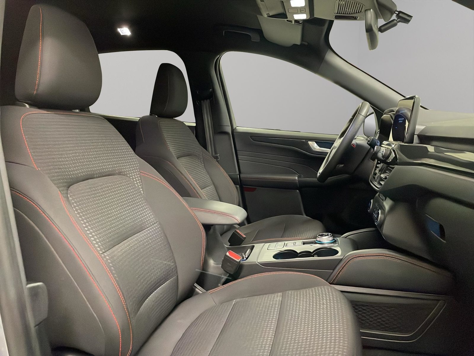 FORD Kuga 2.5 Plug-in Hybrid ST-Line, Plug-in-Hybrid Benzin/Elektro, Occasion / Gebraucht, Automatik - 4