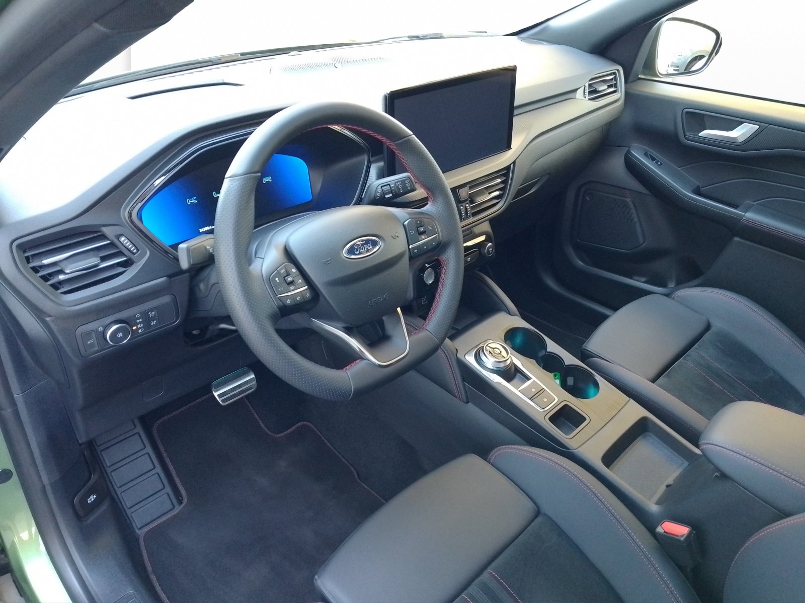 FORD Kuga 2.5 Hybrid ST-Line X 4x4, Full-Hybrid Petrol/Electric, Second hand / Used, Automatic - 6