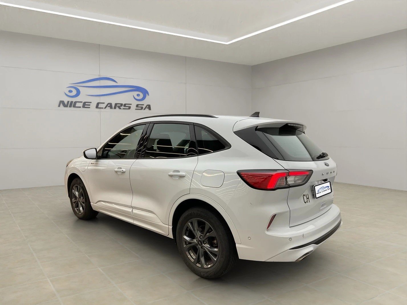 FORD Kuga 2.5 PHEV ST-Line 2WD, Plug-in-Hybrid Benzin/Elektro, Occasion / Gebraucht, Automatik - 5