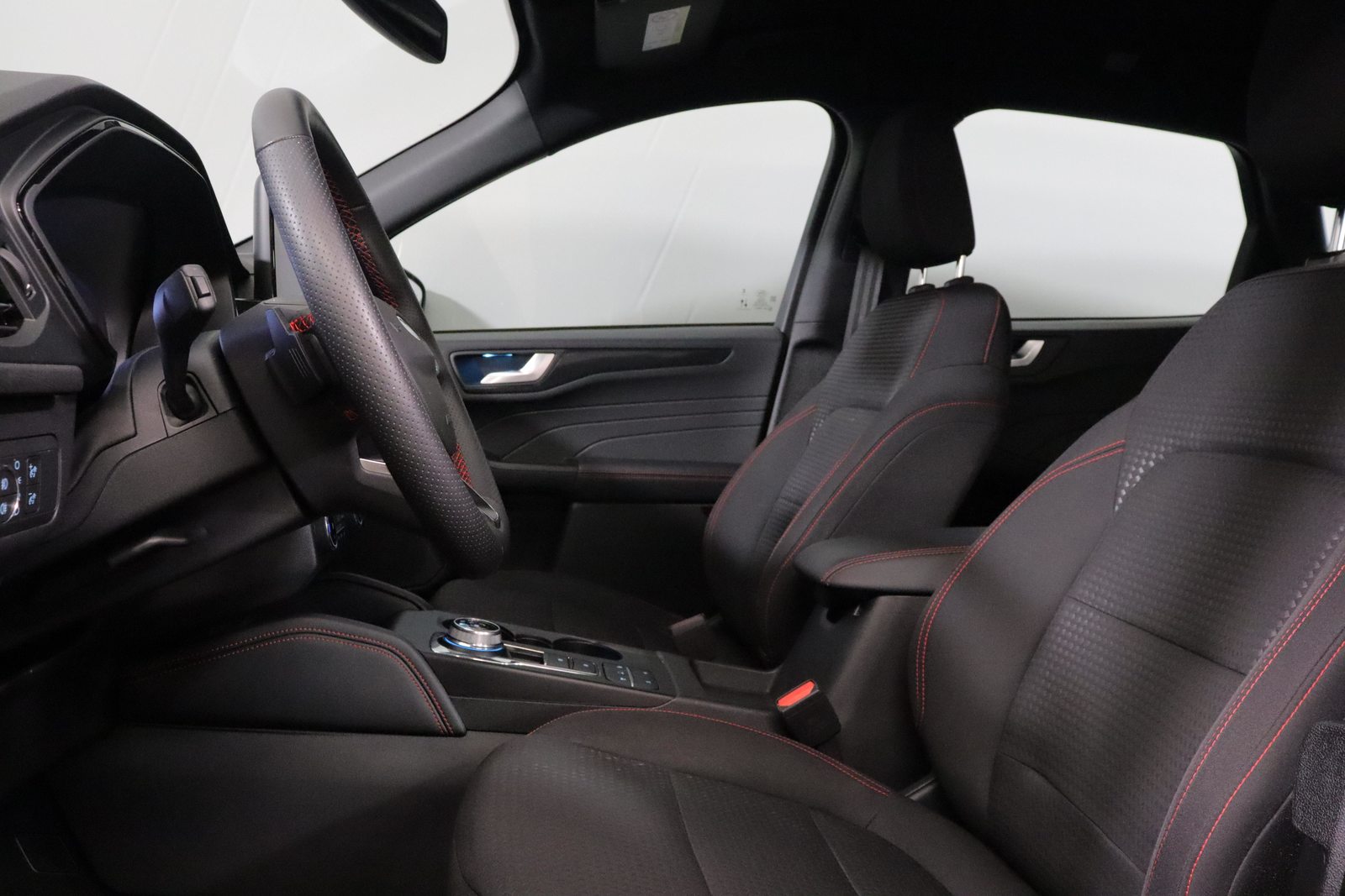FORD Kuga 2.0 EcoBlue ST-Line, Diesel, Occasion / Utilisé, Automatique - 3