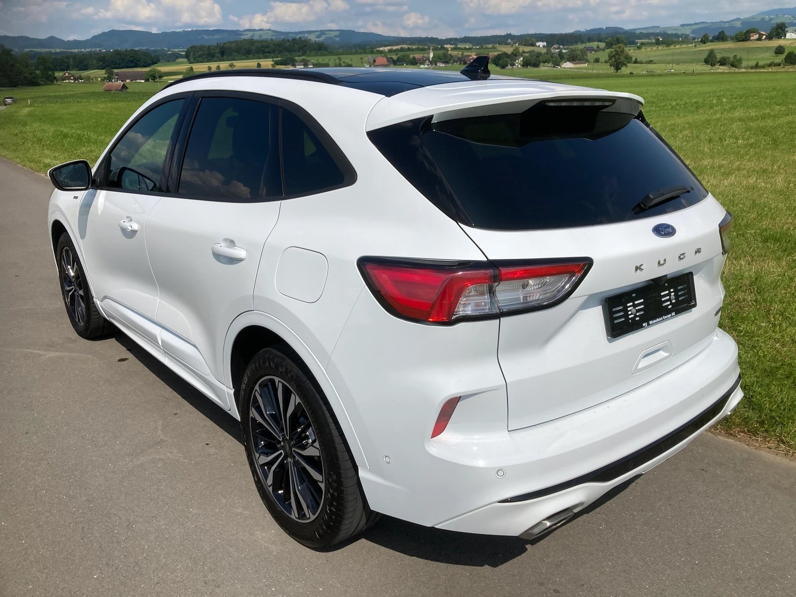 FORD Kuga 2.5 FHEV ST-Line X 4WD, Hybride Intégral Essence/Électricité, Occasion / Utilisé, Automatique - 4