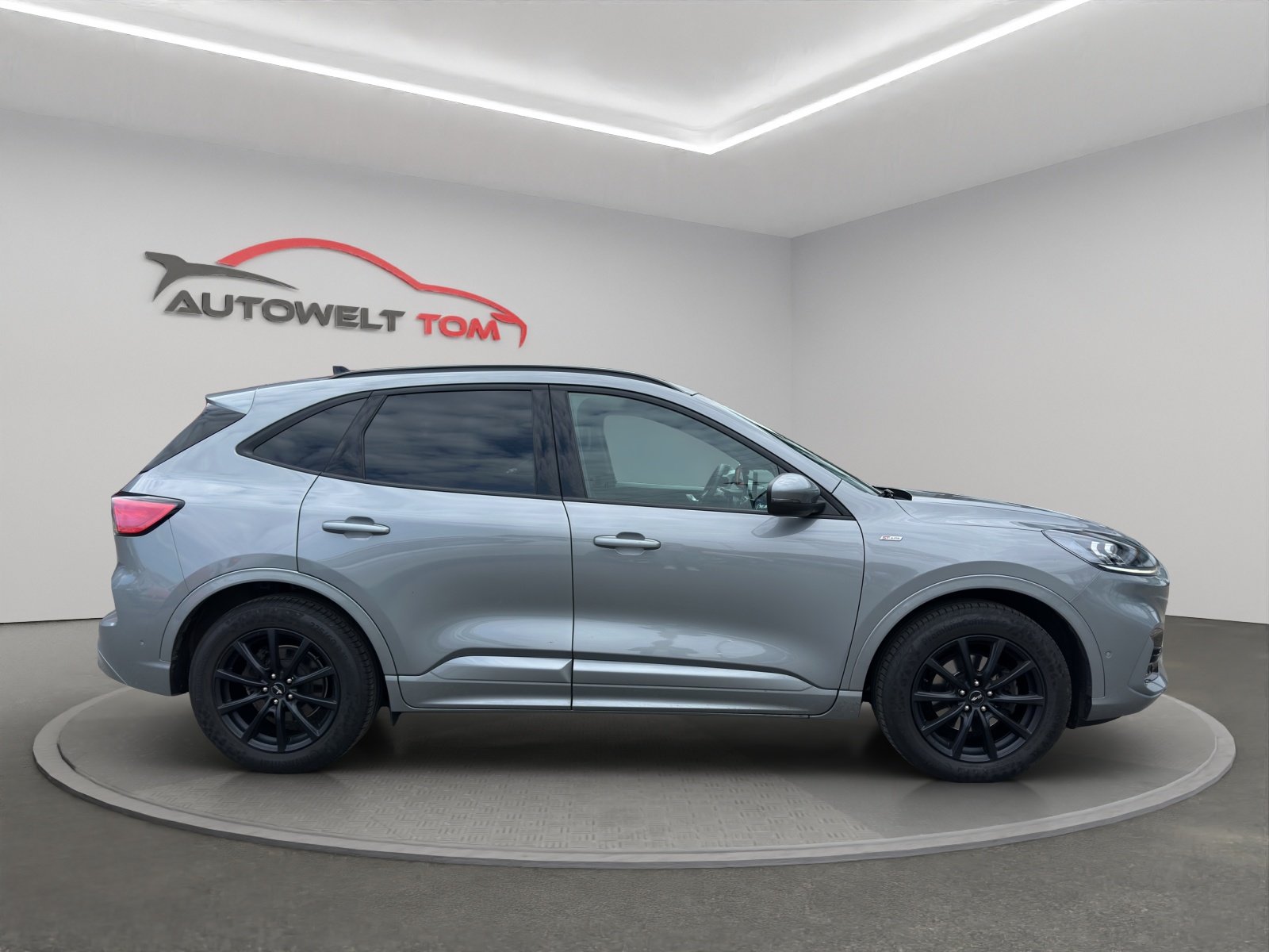 FORD Kuga 2.0 TDCi EcoBlue ST-Line 4WD Automat, Diesel, Second hand / Used, Automatic - 6