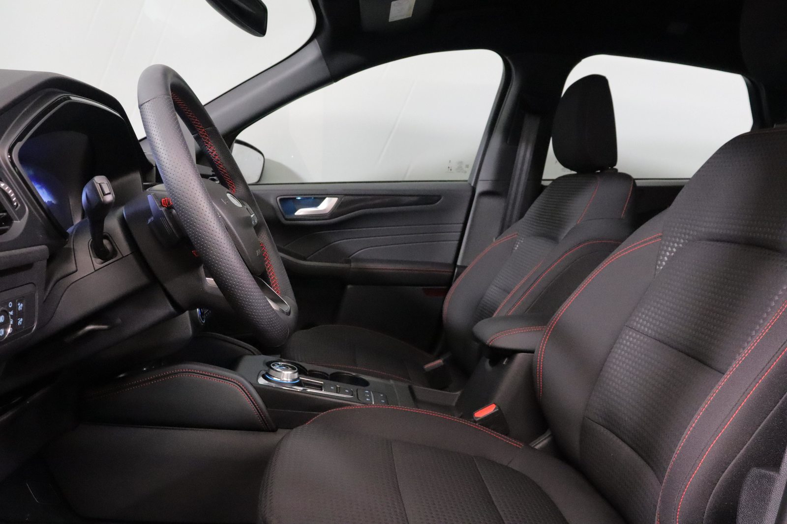 FORD Kuga 2.0 EcoBlue ST-Line, Diesel, Occasion / Utilisé, Automatique - 3