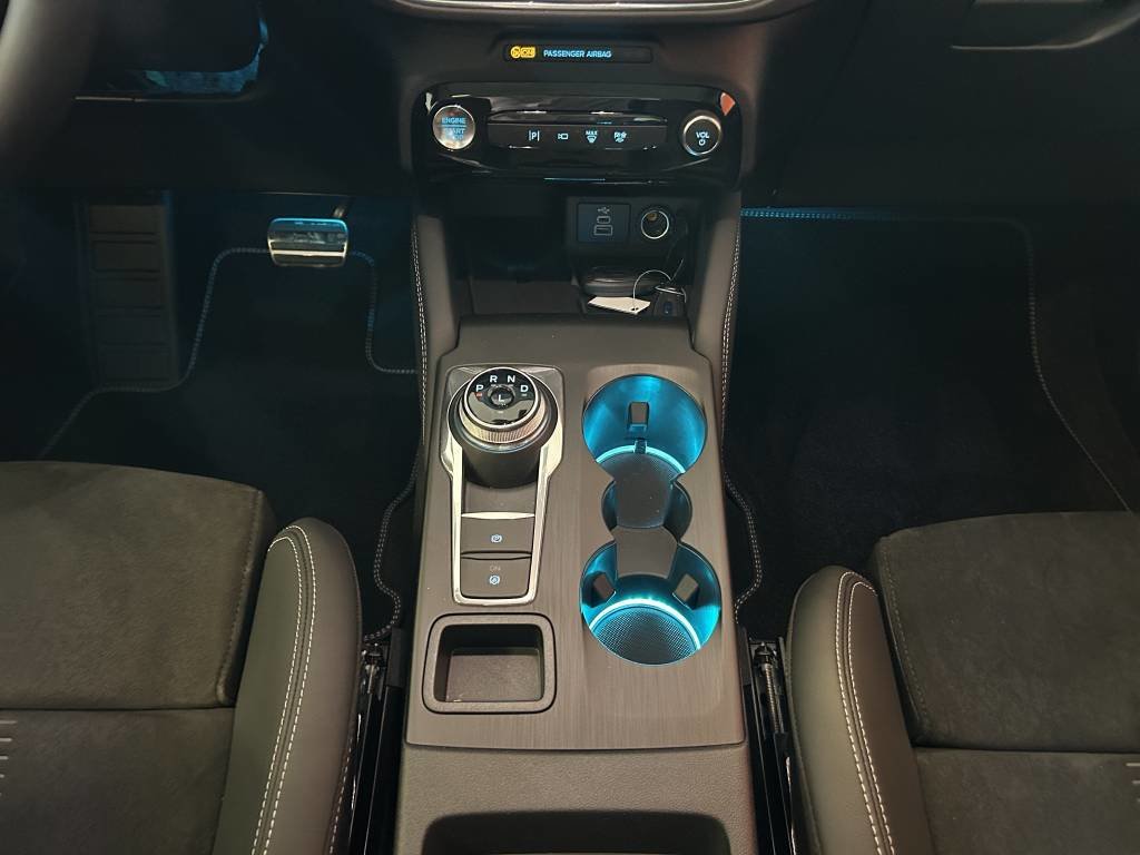 FORD Kuga 2.5 PHEV Active X FWD, Hybride Léger Essence/Électricité, Occasion / Utilisé, Automatique - 7