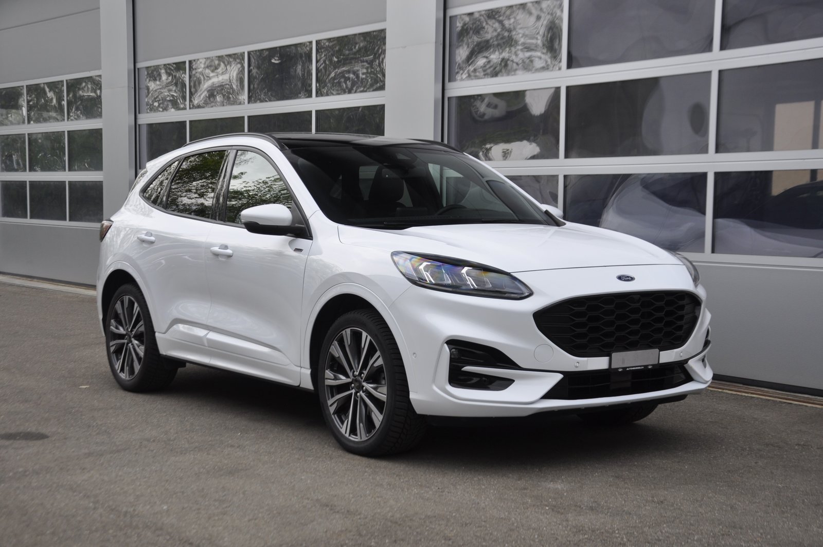 FORD Kuga 2.5 FHEV ST-Line X 4WD