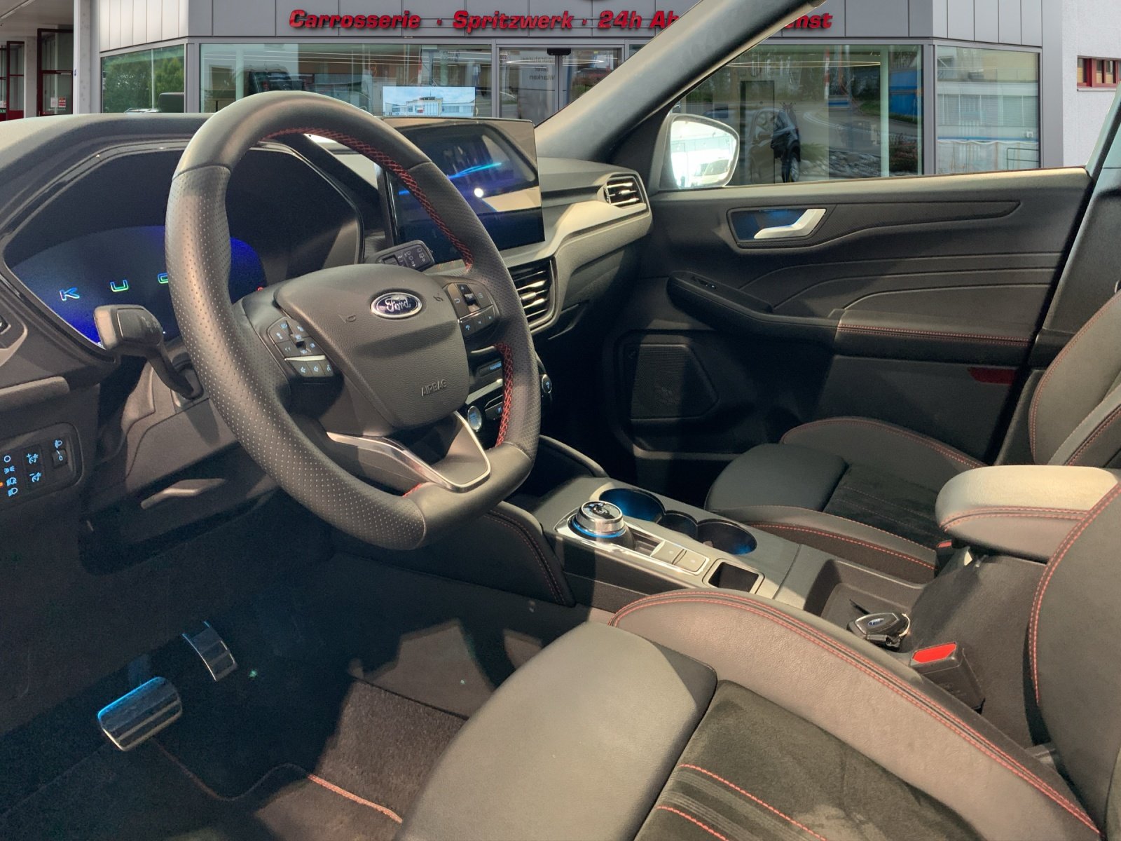 FORD Kuga 2.5 Hybrid ST-Line X 4x4, Full-Hybrid Petrol/Electric, Second hand / Used, Automatic - 7