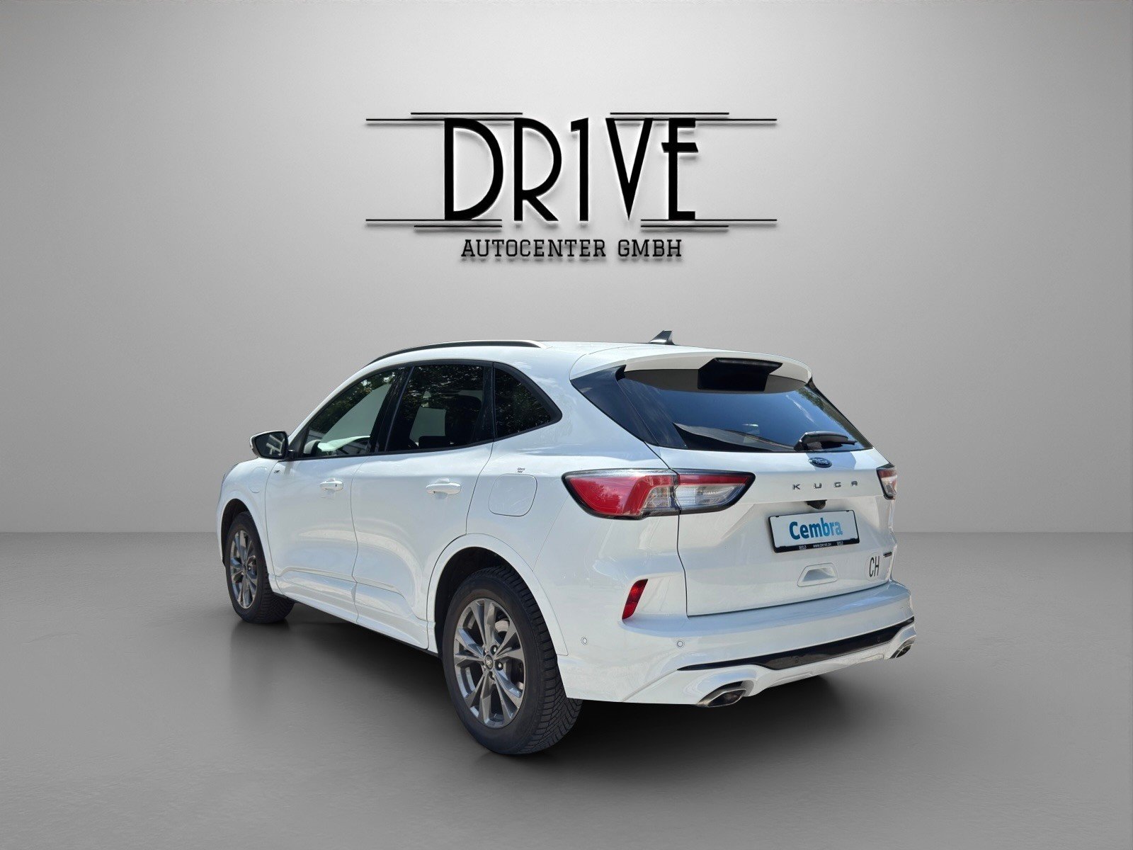 FORD Kuga 2.5 PHEV ST-Line 2WD, Hybride Rechargeable Essence/Électricité, Occasion / Utilisé, Automatique - 7