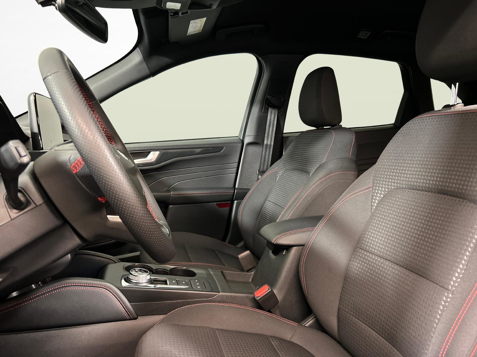FORD Kuga 2.5 Hybrid ST-Line 4x4, Full-Hybrid Petrol/Electric, Second hand / Used, Automatic - 3