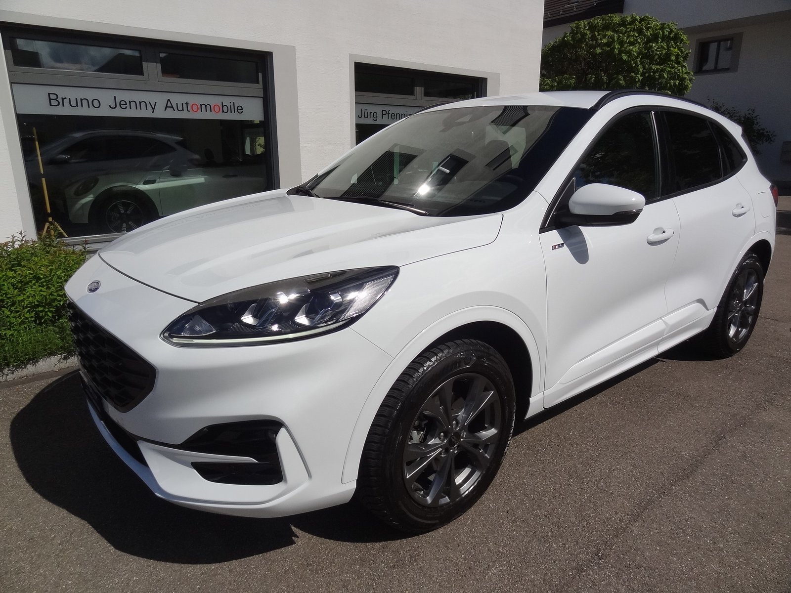 FORD Kuga 2.5 FHEV ST-Line X 4WD