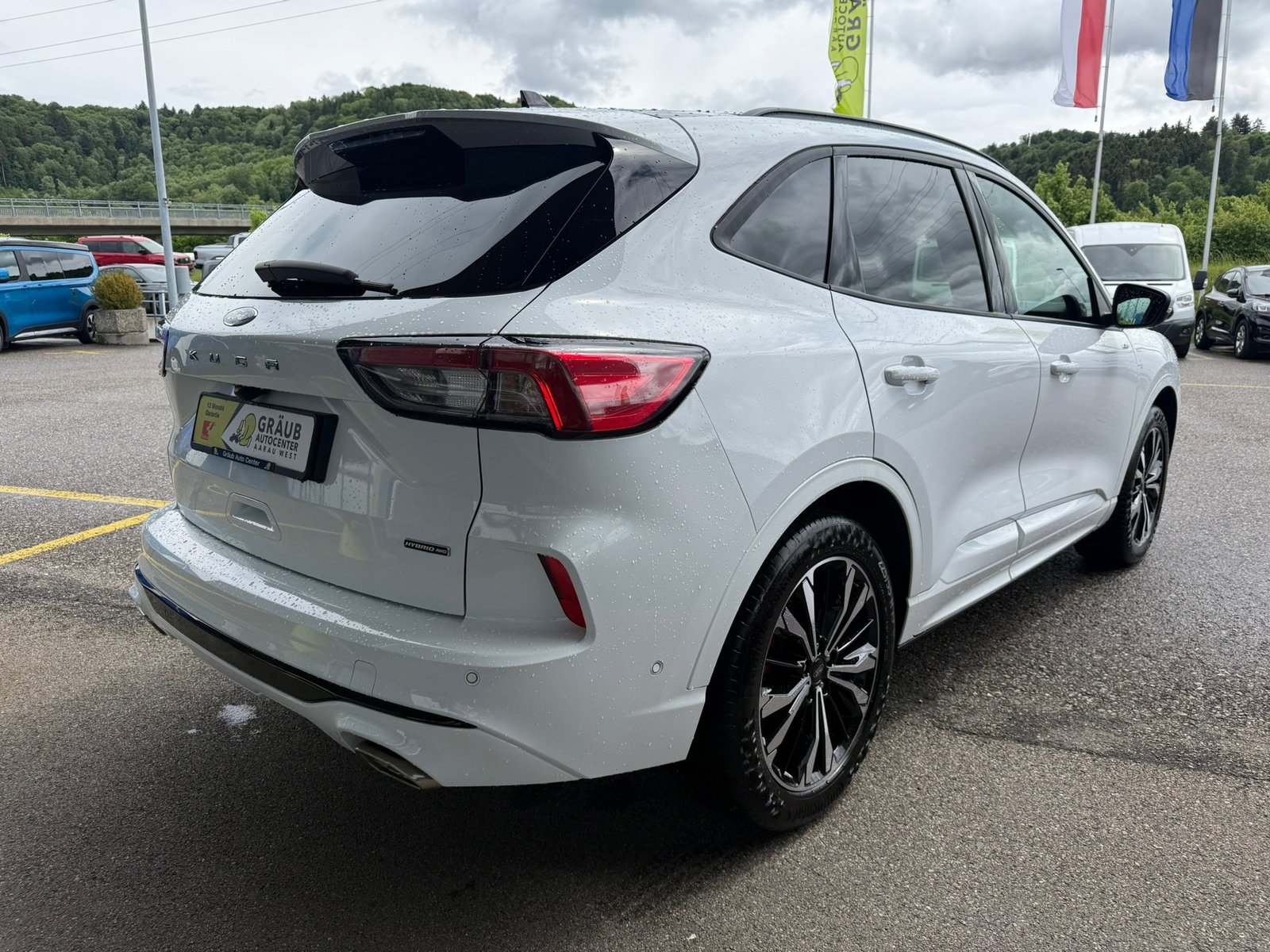FORD Kuga 2.5 FHEV ST-Line X 4WD, Voll-Hybrid Benzin/Elektro, Occasion / Gebraucht, Automatik - 6