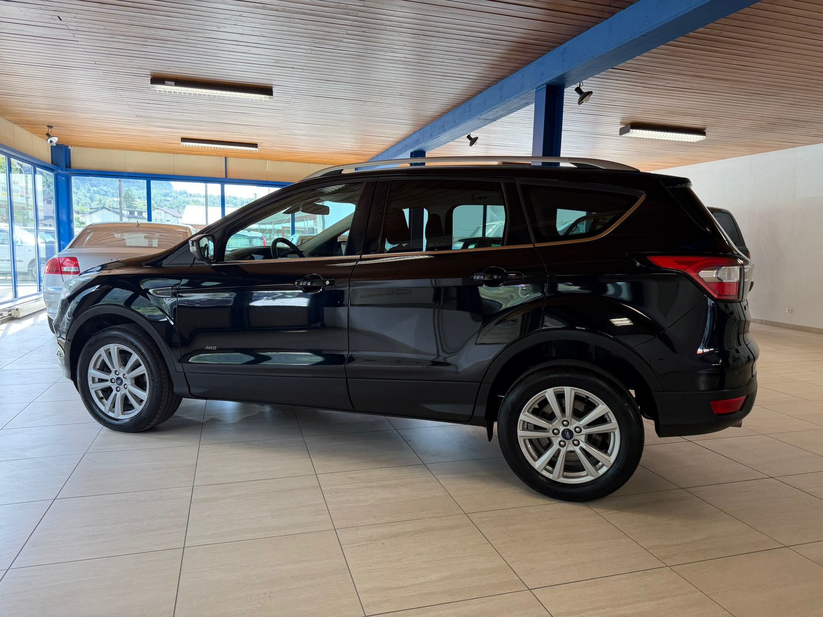 FORD Kuga 2.0 TDCi Trend+ 4WD, Diesel, Occasion / Gebraucht, Handschaltung - 6