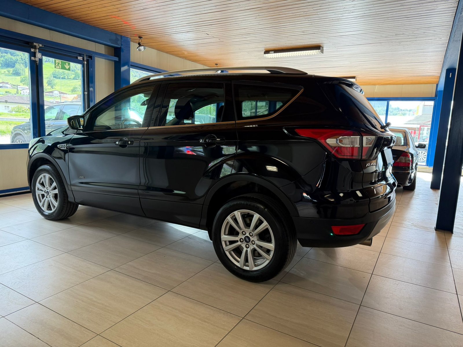 FORD Kuga 2.0 TDCi Trend+ 4WD, Diesel, Occasion / Gebraucht, Handschaltung - 7