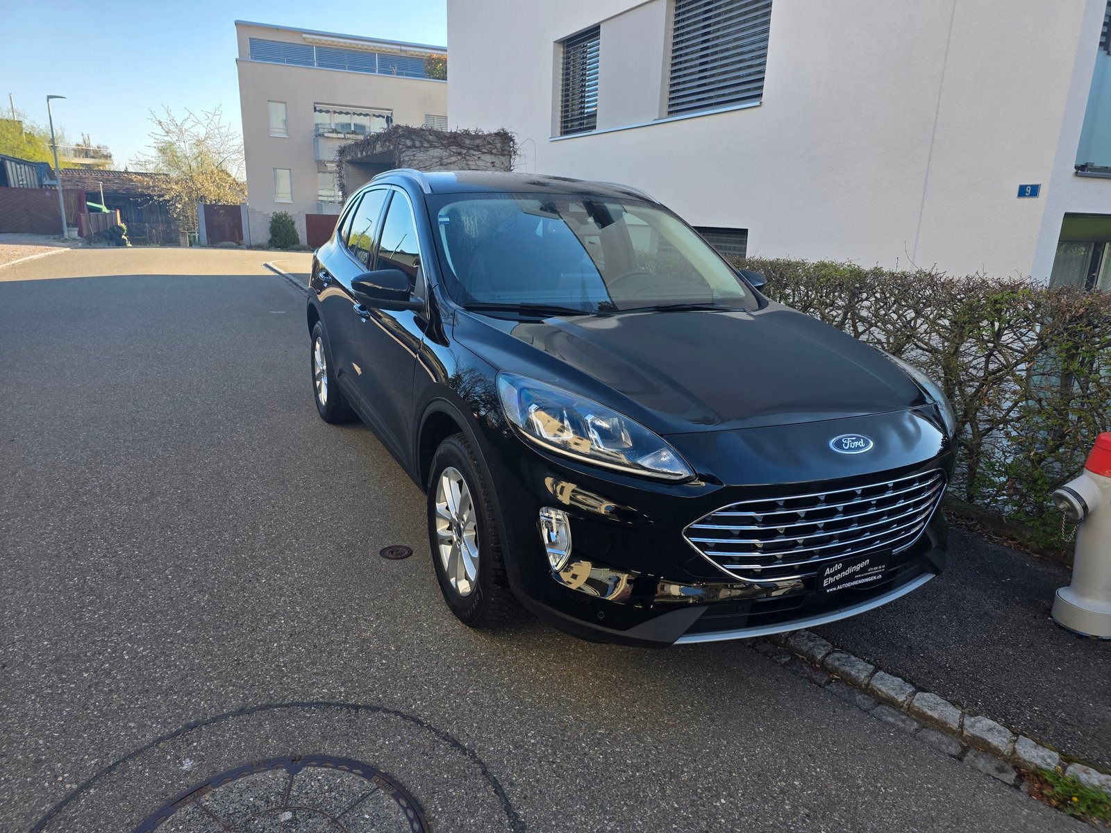 FORD Kuga 2.5 PHEV Titanium 2WD, Plug-in-Hybrid Petrol/Electric, Second hand / Used, Automatic - 3