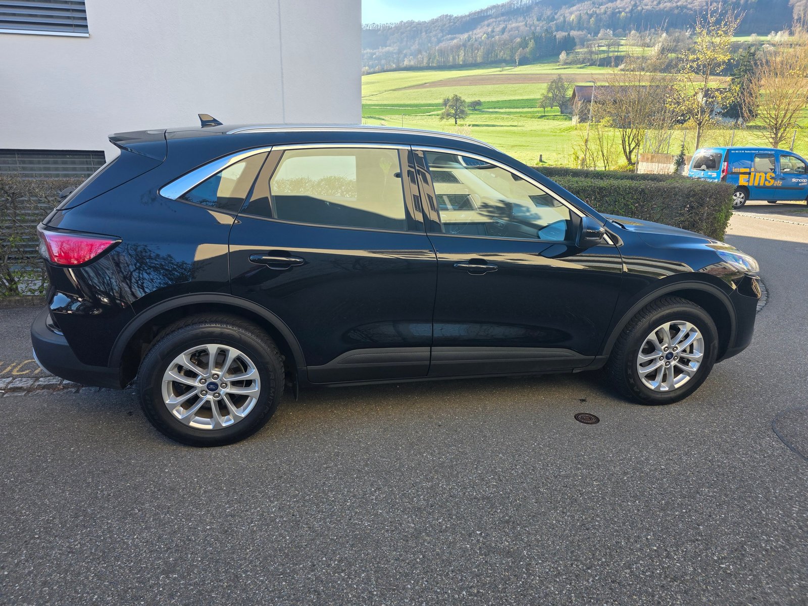 FORD Kuga 2.5 PHEV Titanium 2WD, Plug-in-Hybrid Petrol/Electric, Second hand / Used, Automatic - 4