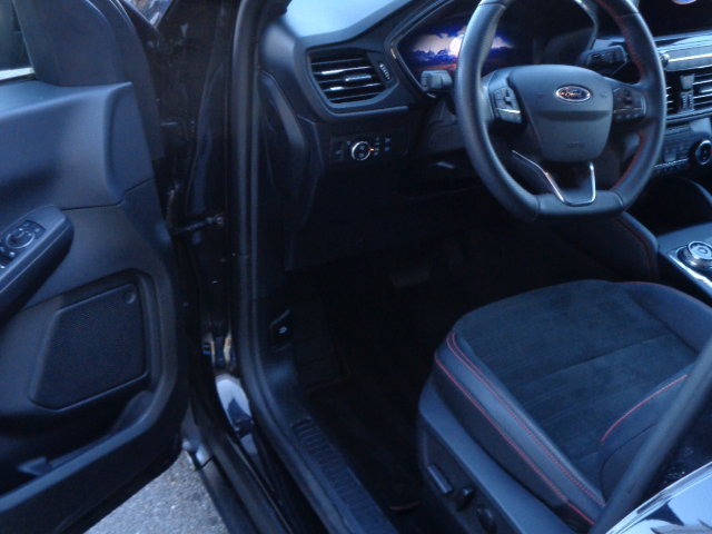 FORD Kuga 2.5 Hybrid ST-Line X 4x4, Voll-Hybrid Benzin/Elektro, Occasion / Gebraucht, Automatik - 6