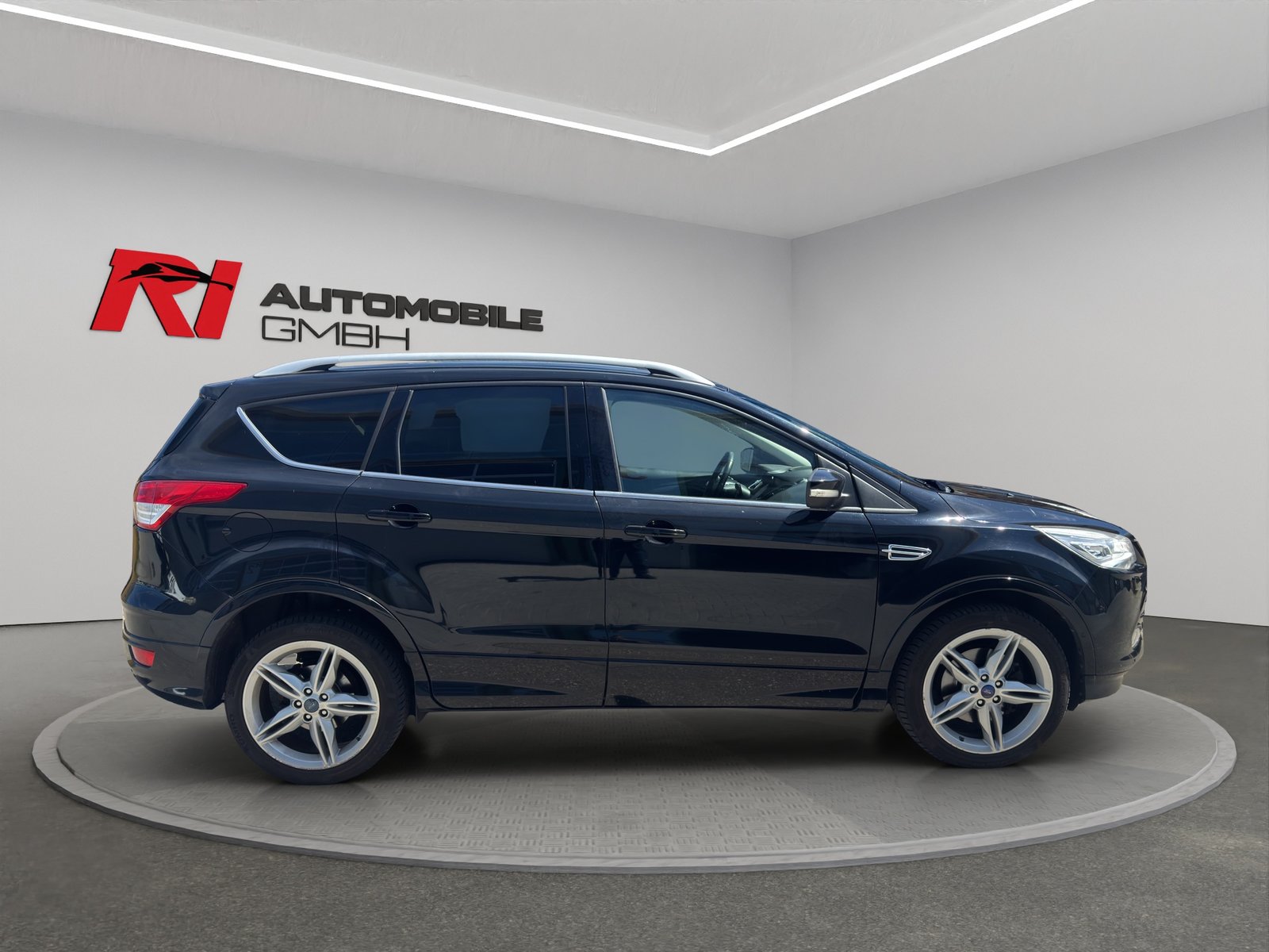 FORD Kuga 2.0 TDCi Freetech 4WD PowerShift, Diesel, Second hand / Used, Automatic - 3