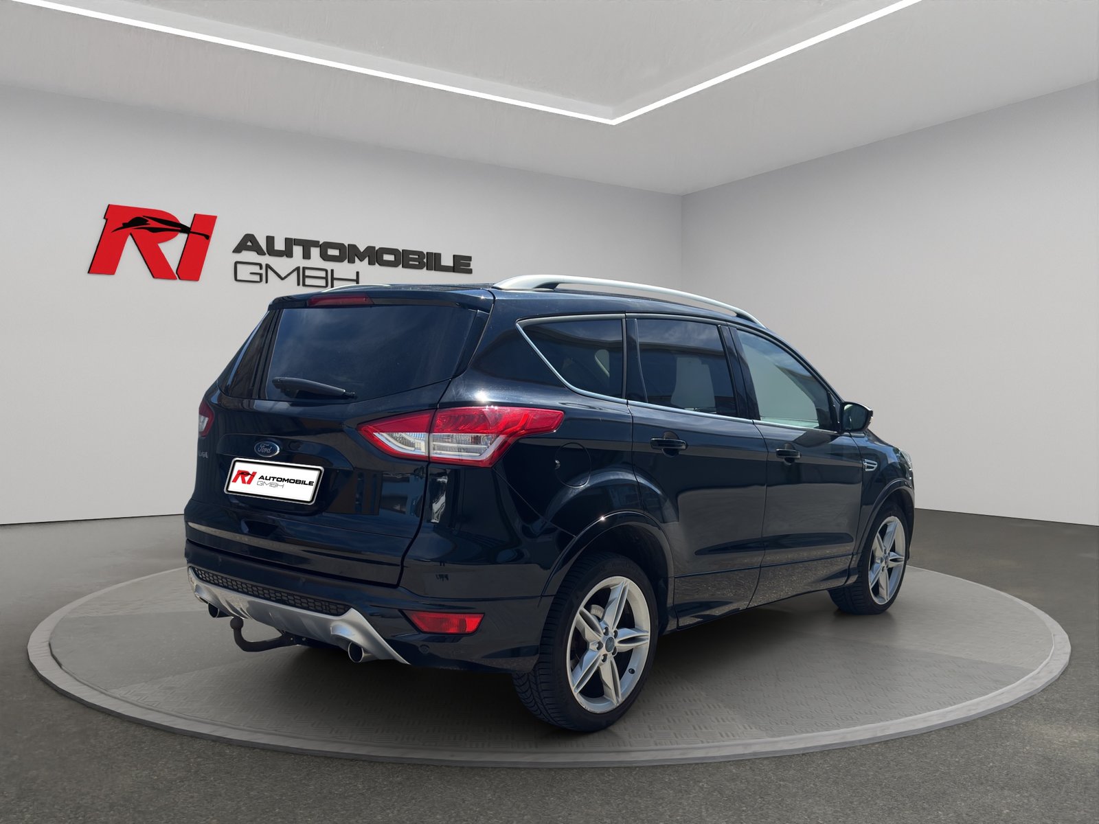 FORD Kuga 2.0 TDCi Freetech 4WD PowerShift, Diesel, Second hand / Used, Automatic - 4