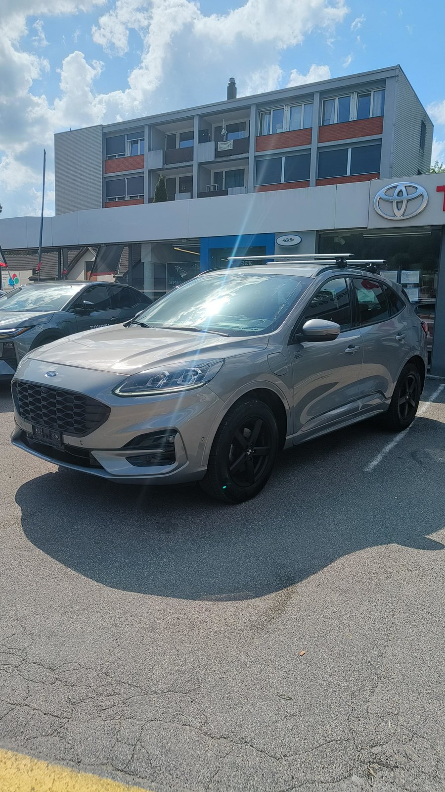 FORD Kuga 2.5 PHEV ST-Line 2WD, Plug-in-Hybrid Benzin/Elektro, Occasion / Gebraucht, Automatik - 2