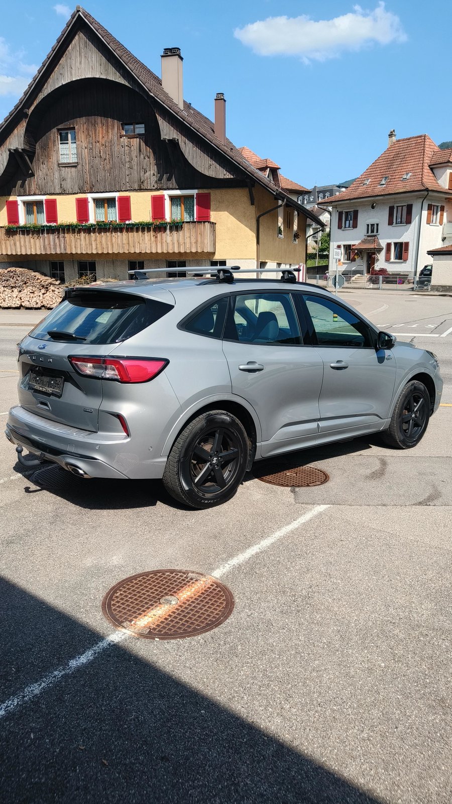 FORD Kuga 2.5 PHEV ST-Line 2WD, Plug-in-Hybrid Benzin/Elektro, Occasion / Gebraucht, Automatik - 6