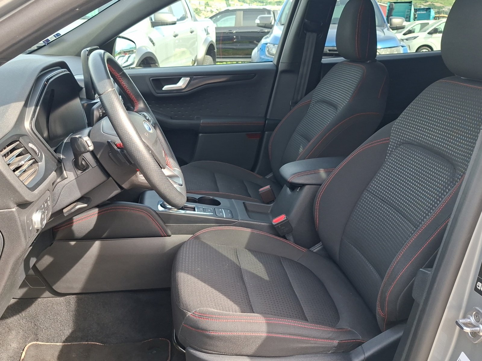 FORD Kuga 2.0 TDCi EcoBlue ST-Line 4WD Automat, Diesel, Second hand / Used, Automatic - 6