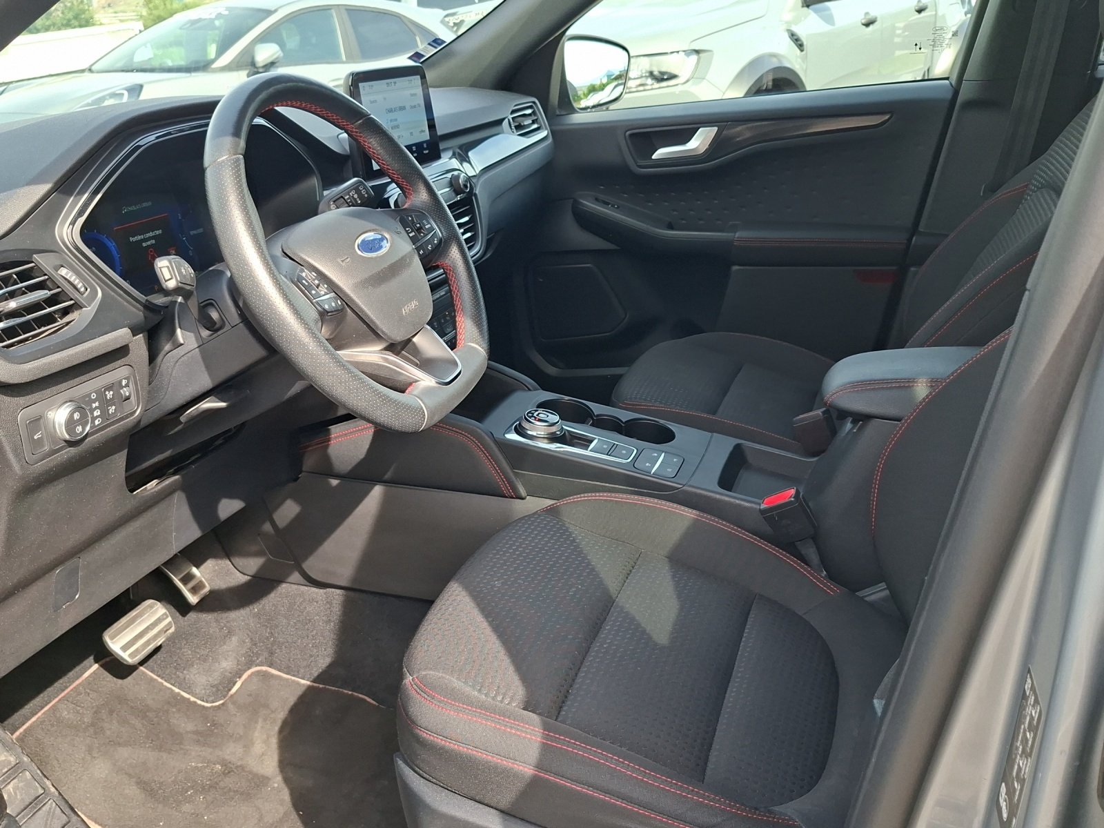 FORD Kuga 2.0 TDCi EcoBlue ST-Line 4WD Automat, Diesel, Second hand / Used, Automatic - 7
