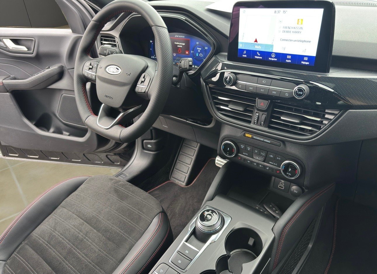 FORD Kuga 2.5 PHEV ST-Line X 2WD, Plug-in-Hybrid Benzin/Elektro, Occasion / Gebraucht, Automatik - 5