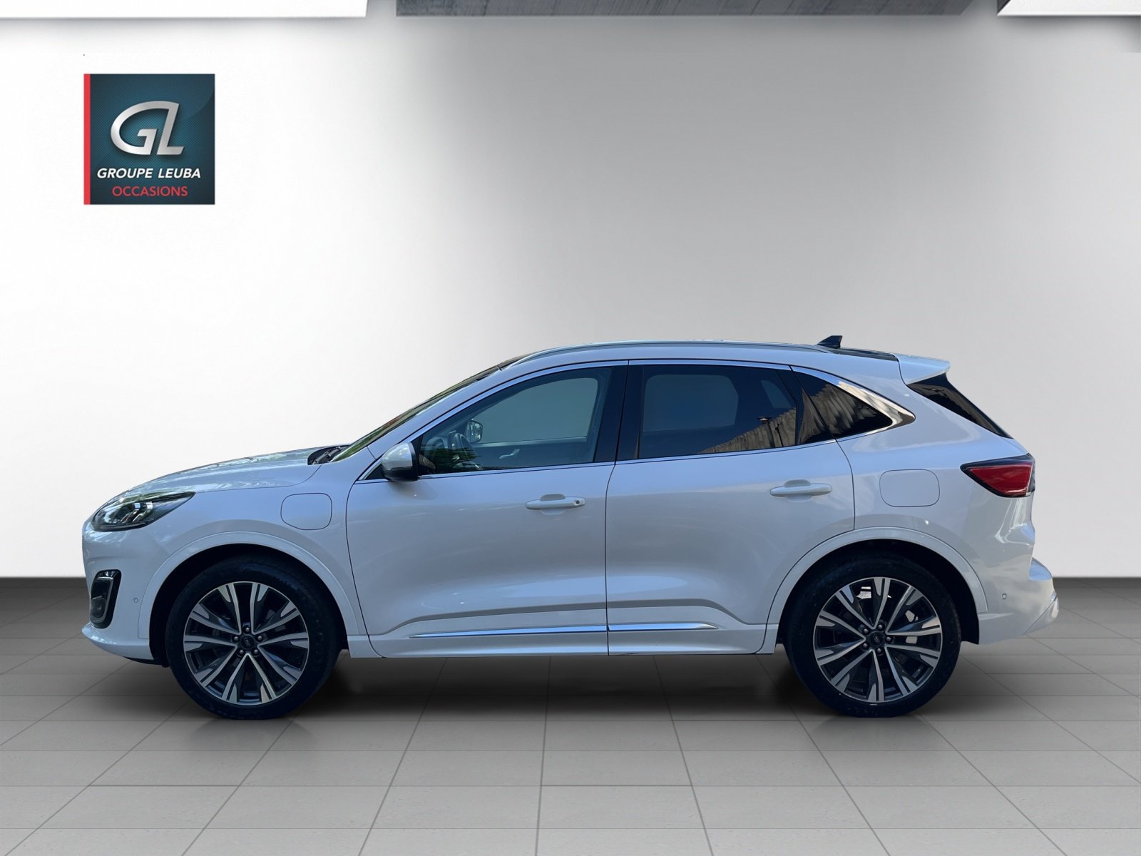 FORD Kuga 2.5 PHEV Vignale 2WD, Plug-in-Hybrid Benzin/Elektro, Occasion / Gebraucht, Automatik - 3