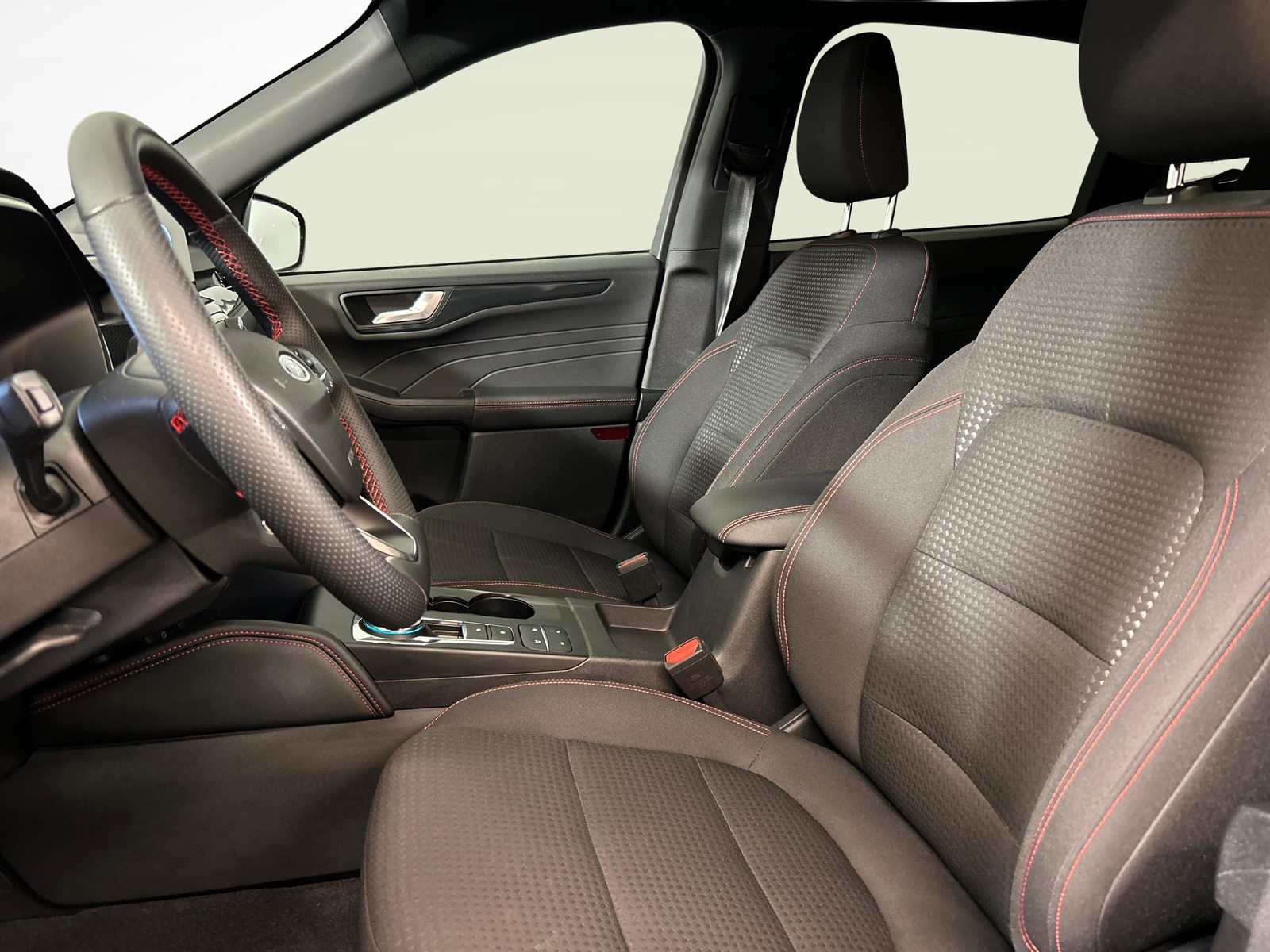 FORD Kuga 2.5 Plug-in Hybrid ST-Line, Plug-in-Hybrid Benzin/Elektro, Occasion / Gebraucht, Automatik - 4