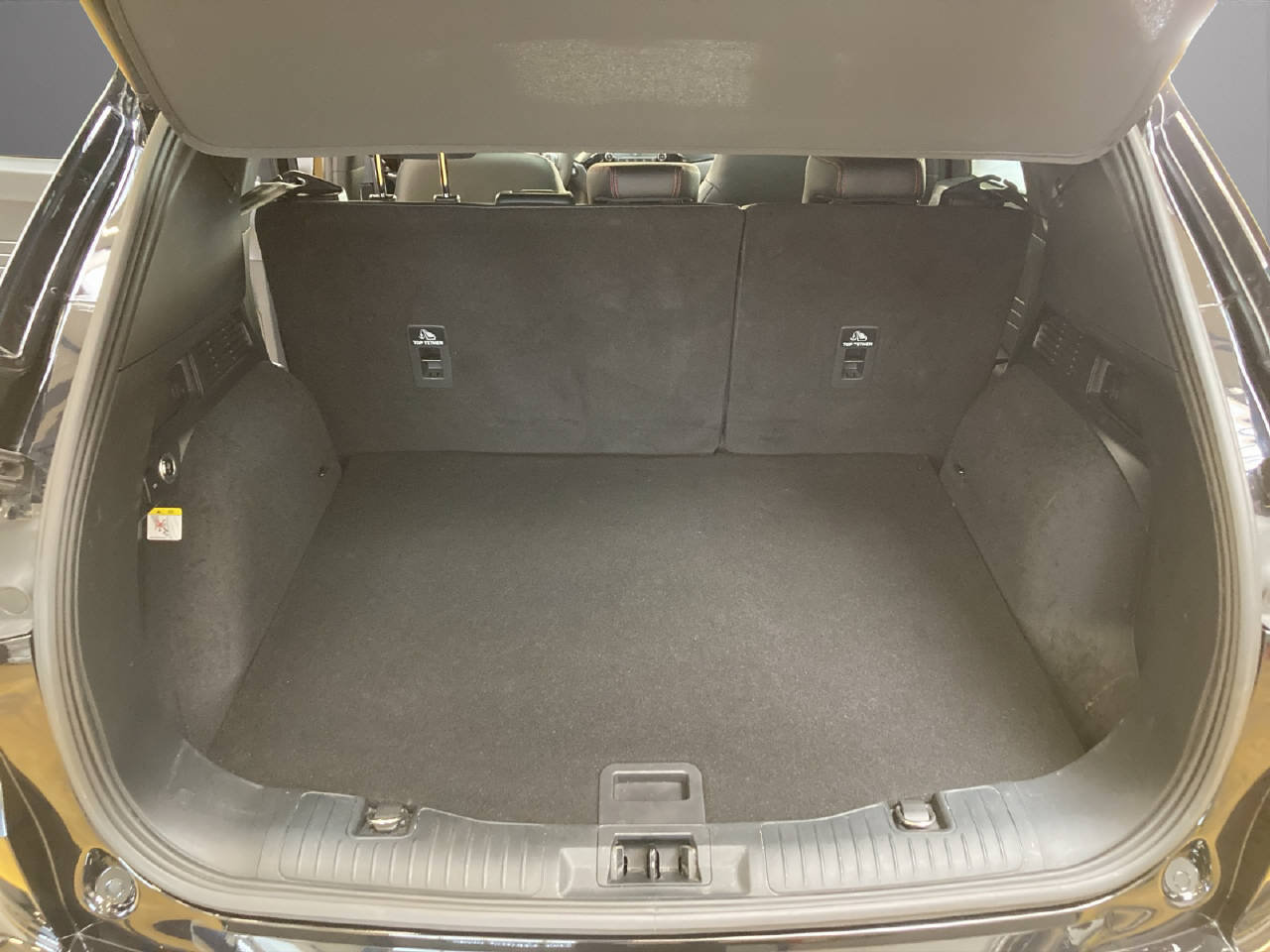 FORD Kuga 2.5 FHEV ST-Line X 4x4, Hybride Intégral Essence/Électricité, Occasion / Utilisé, Automatique - 7