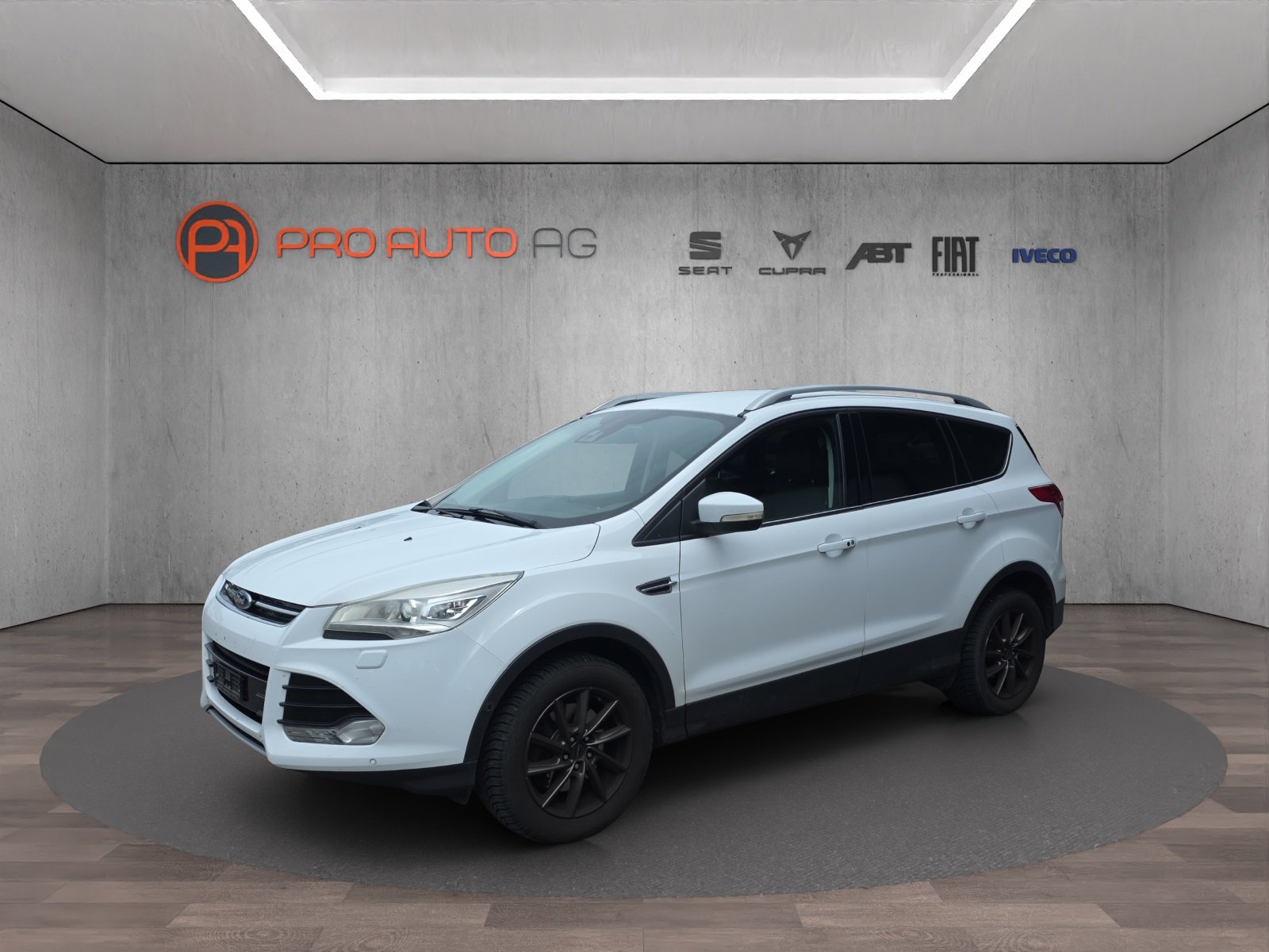 FORD Kuga 1.6 SCTi Titanium 4WD Automatic inkl. Anhängerkup