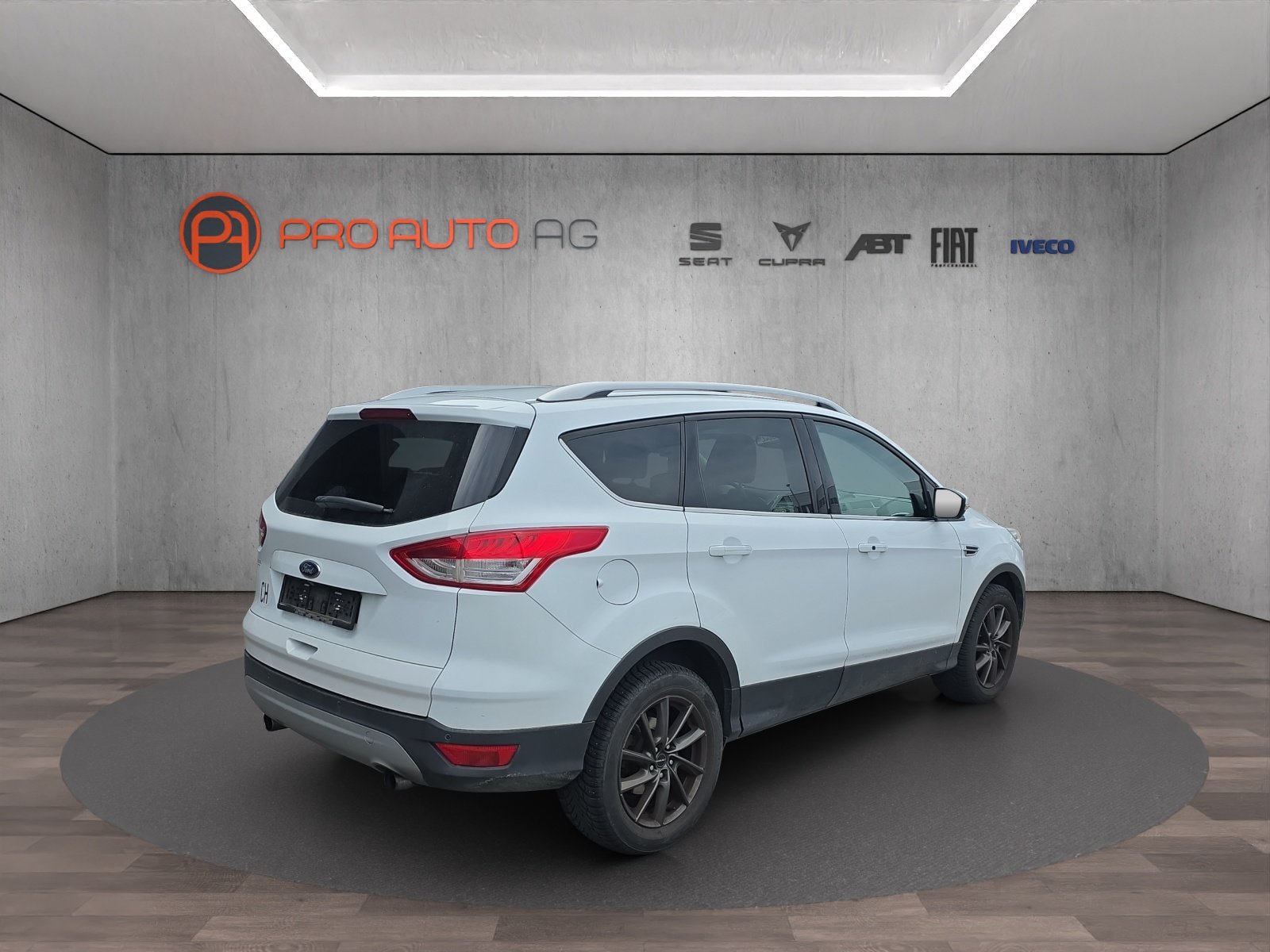 FORD Kuga 1.6 SCTi Titanium 4WD Automatic inkl. Anhängerkup, Benzin, Occasion / Gebraucht, Automatik - 5