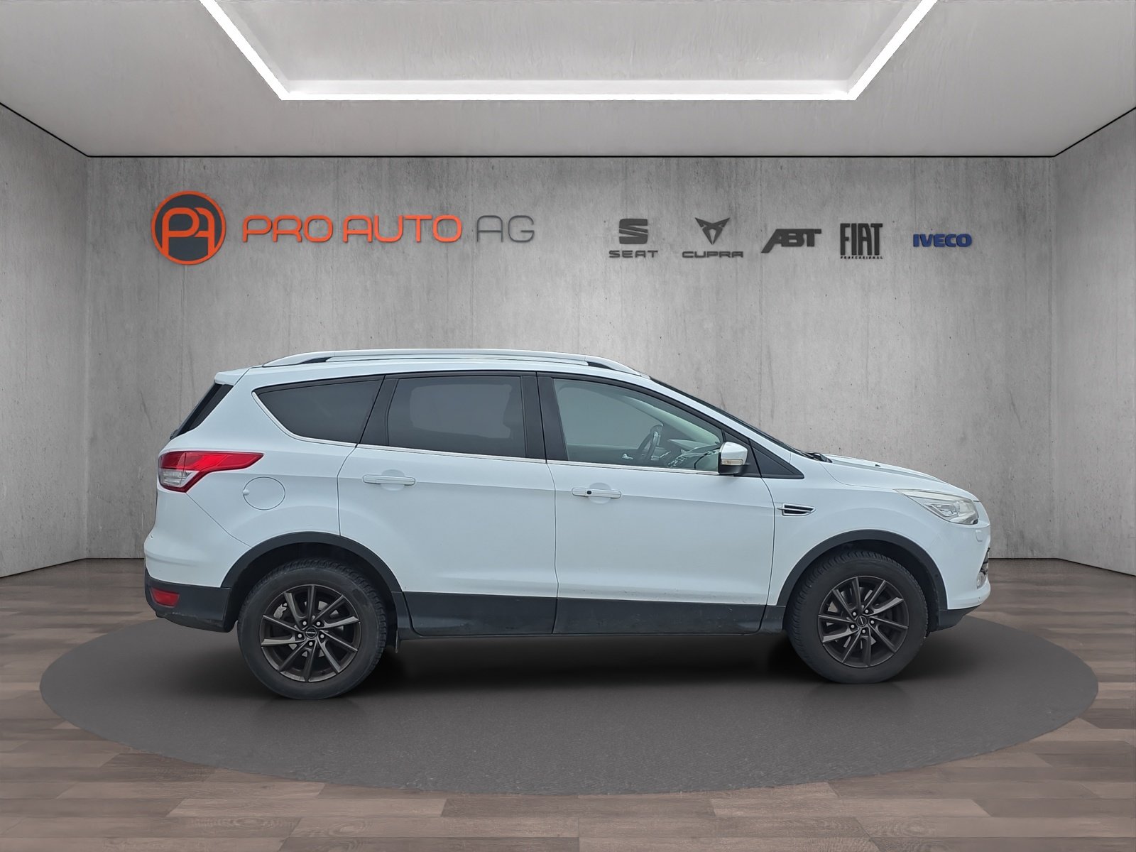 FORD Kuga 1.6 SCTi Titanium 4WD Automatic inkl. Anhängerkup, Benzin, Occasion / Gebraucht, Automatik - 6
