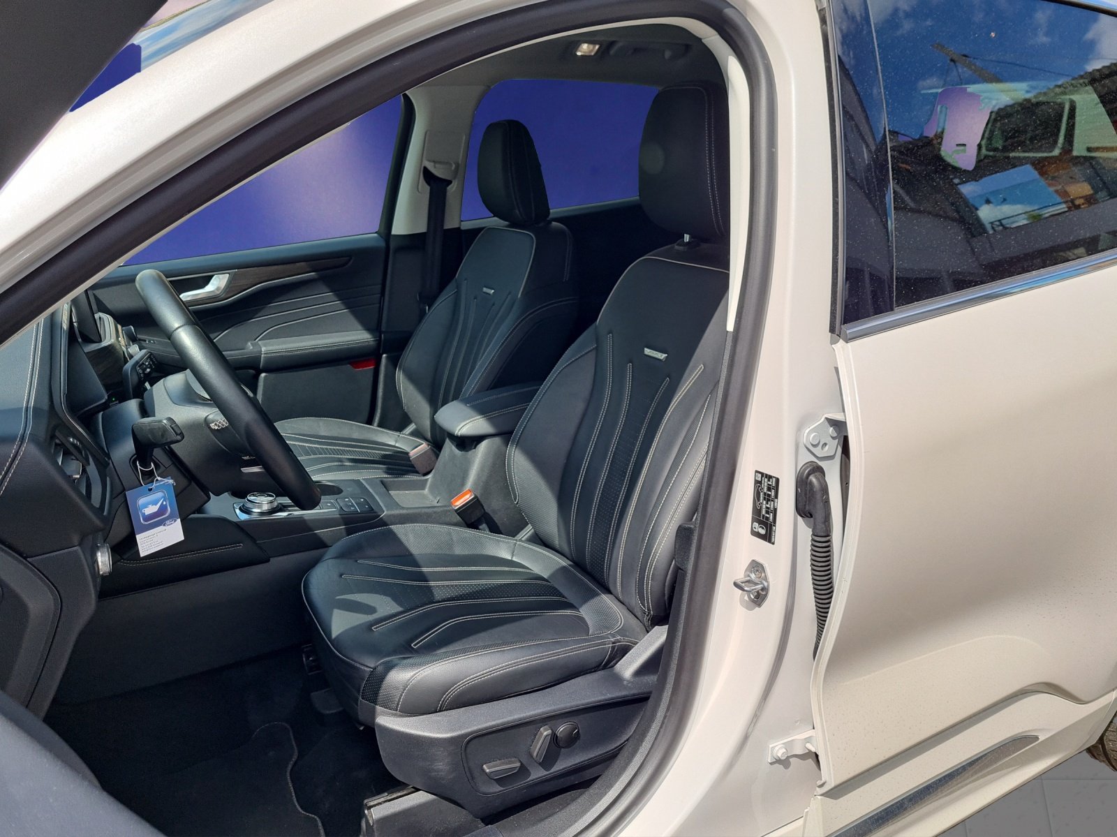 FORD Kuga 2.5i PHEV Plug-in-HYBRID 225 PS VIGNALE AUTOMAT, Plug-in-Hybrid Benzin/Elektro, Occasion / Gebraucht, Automatik - 7