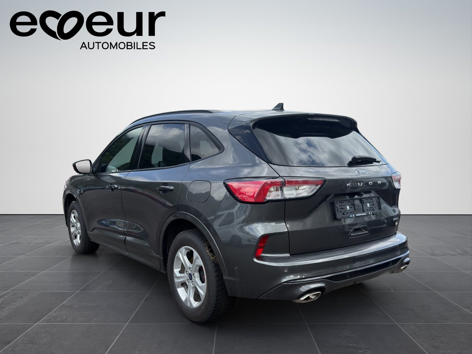 FORD Kuga 2.5 FHEV ST-Line 4WD, Voll-Hybrid Benzin/Elektro, Occasion / Gebraucht, Automatik - 4