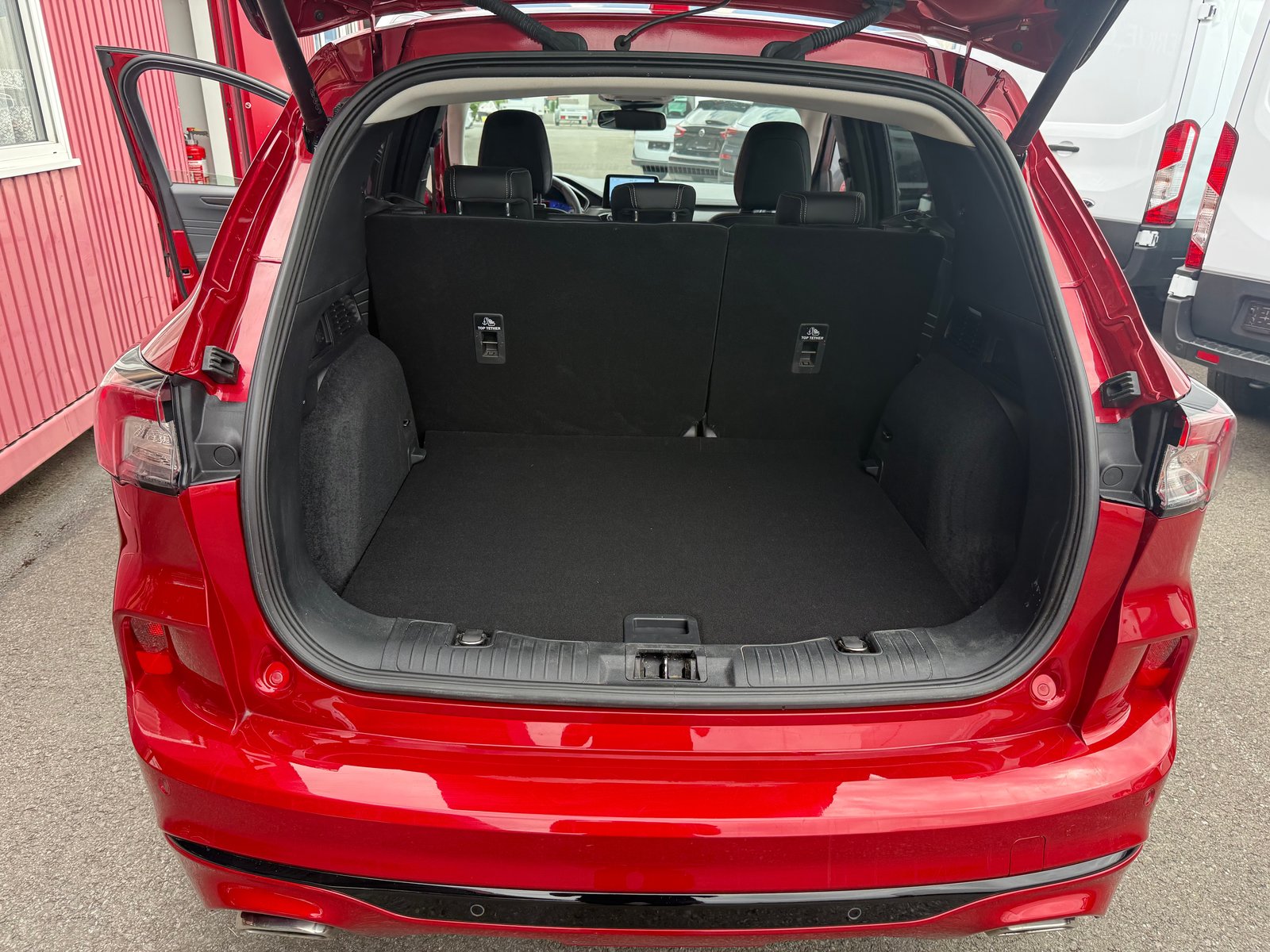 FORD Kuga 2.0 TDCi EcoBlue Vignale 4WD Automat, Diesel, Occasion / Gebraucht, Automatik - 3