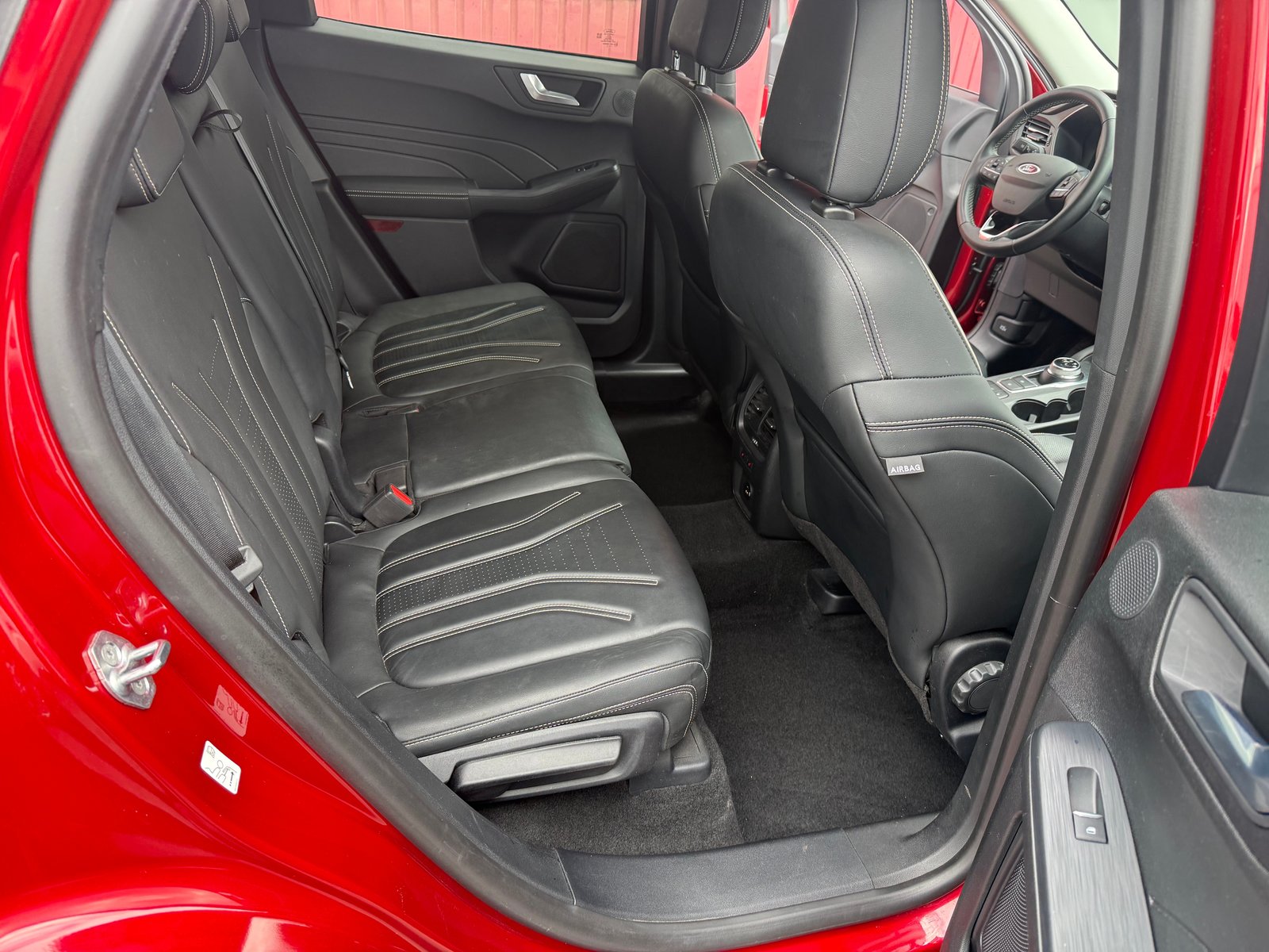 FORD Kuga 2.0 TDCi EcoBlue Vignale 4WD Automat, Diesel, Occasion / Gebraucht, Automatik - 7