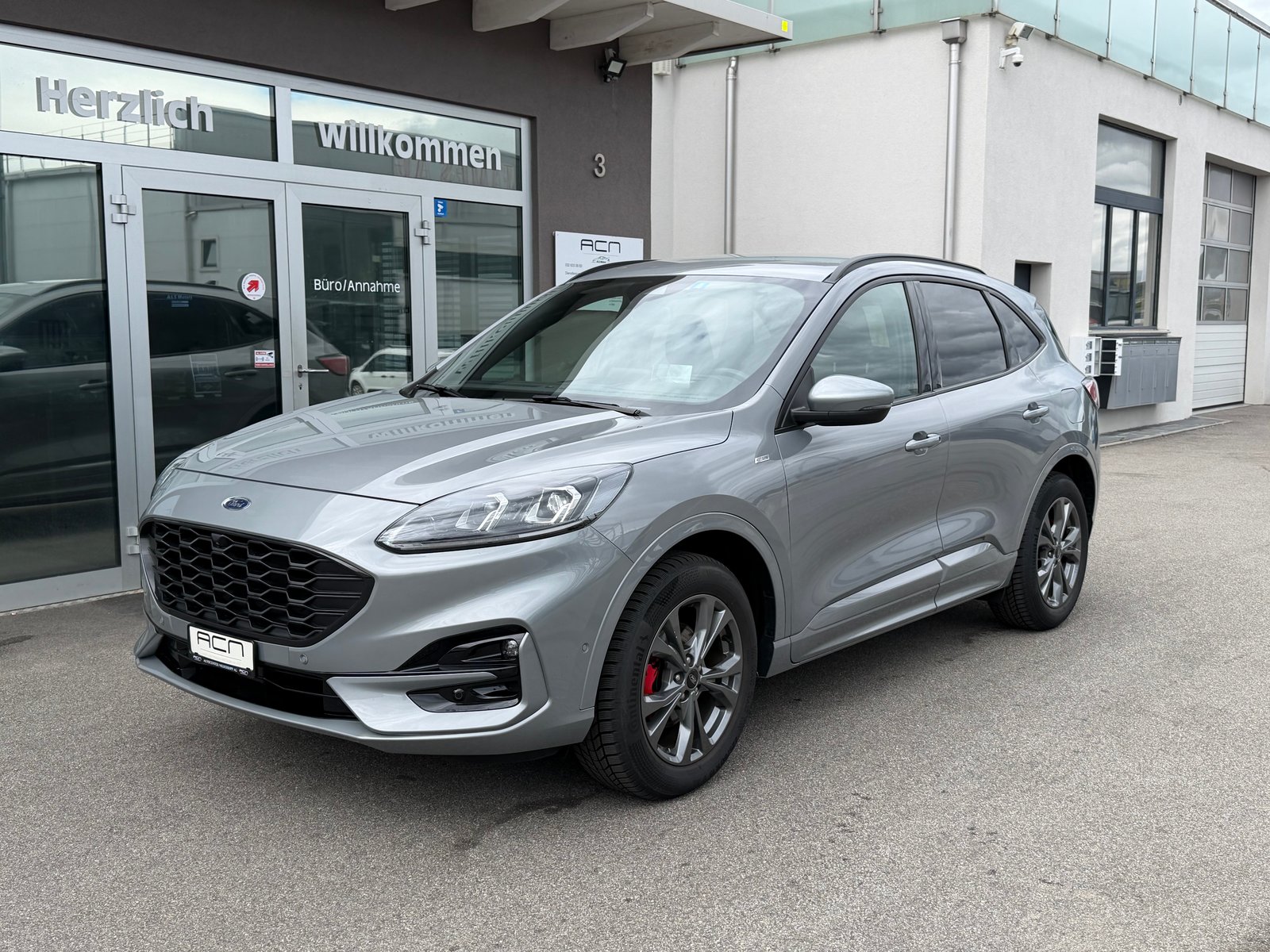 FORD Kuga 2.5 FHEV ST-Line X 4WD, Hybride Intégral Essence/Électricité, Occasion / Utilisé, Automatique - 3