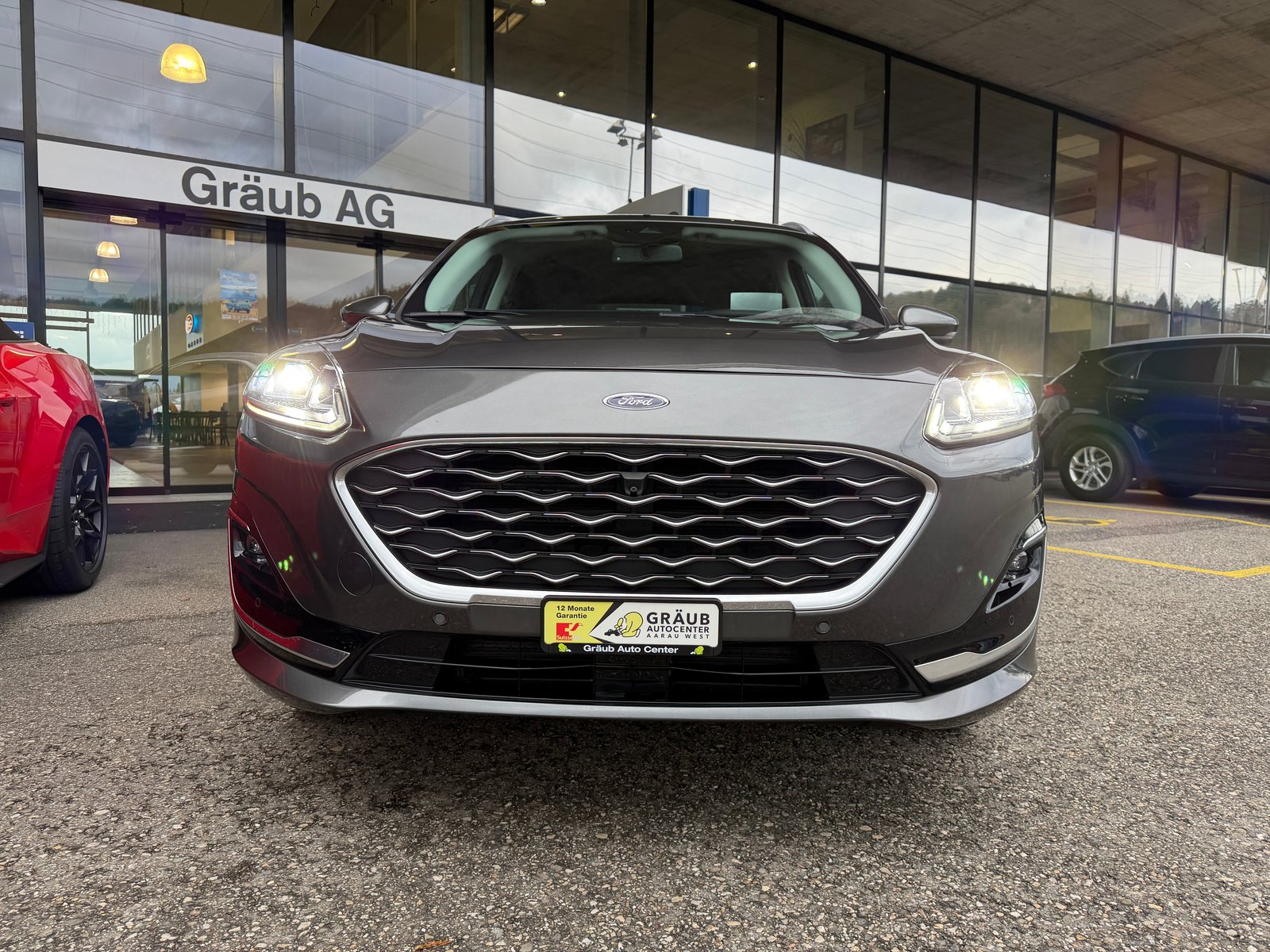 FORD Kuga 2.5 PHEV Vignale 2WD, Hybride Rechargeable Essence/Électricité, Occasion / Utilisé, Automatique - 2