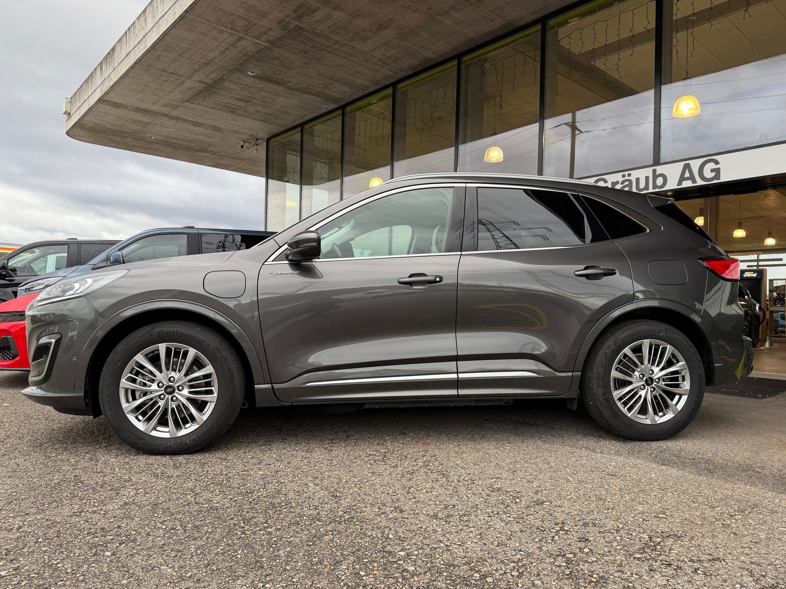 FORD Kuga 2.5 PHEV Vignale 2WD, Hybride Rechargeable Essence/Électricité, Occasion / Utilisé, Automatique - 4