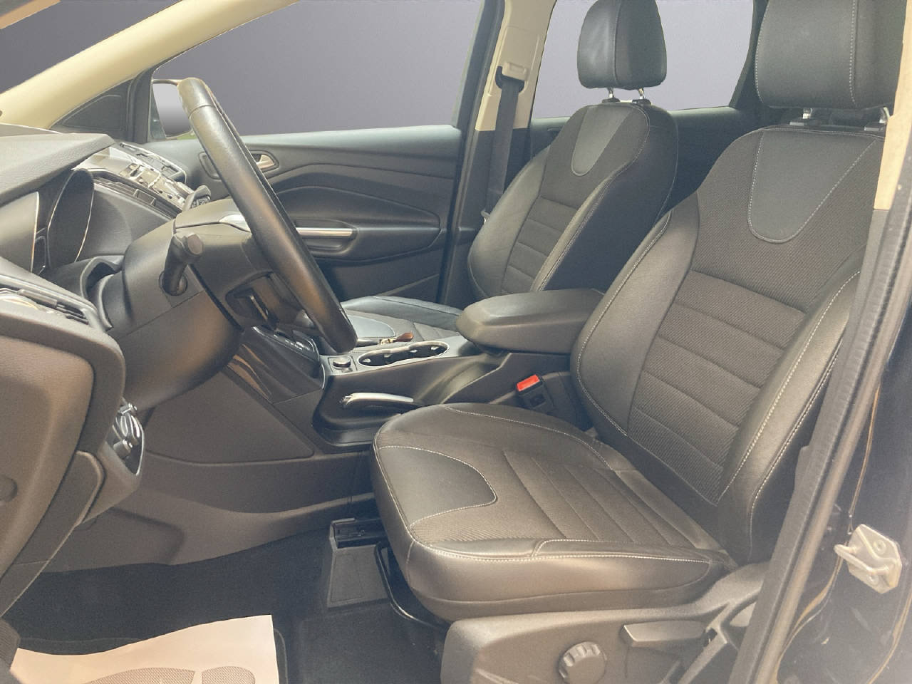 FORD Kuga 2.0 TDCi 163 PSTitanium S, Diesel, Occasion / Utilisé, Automatique - 5