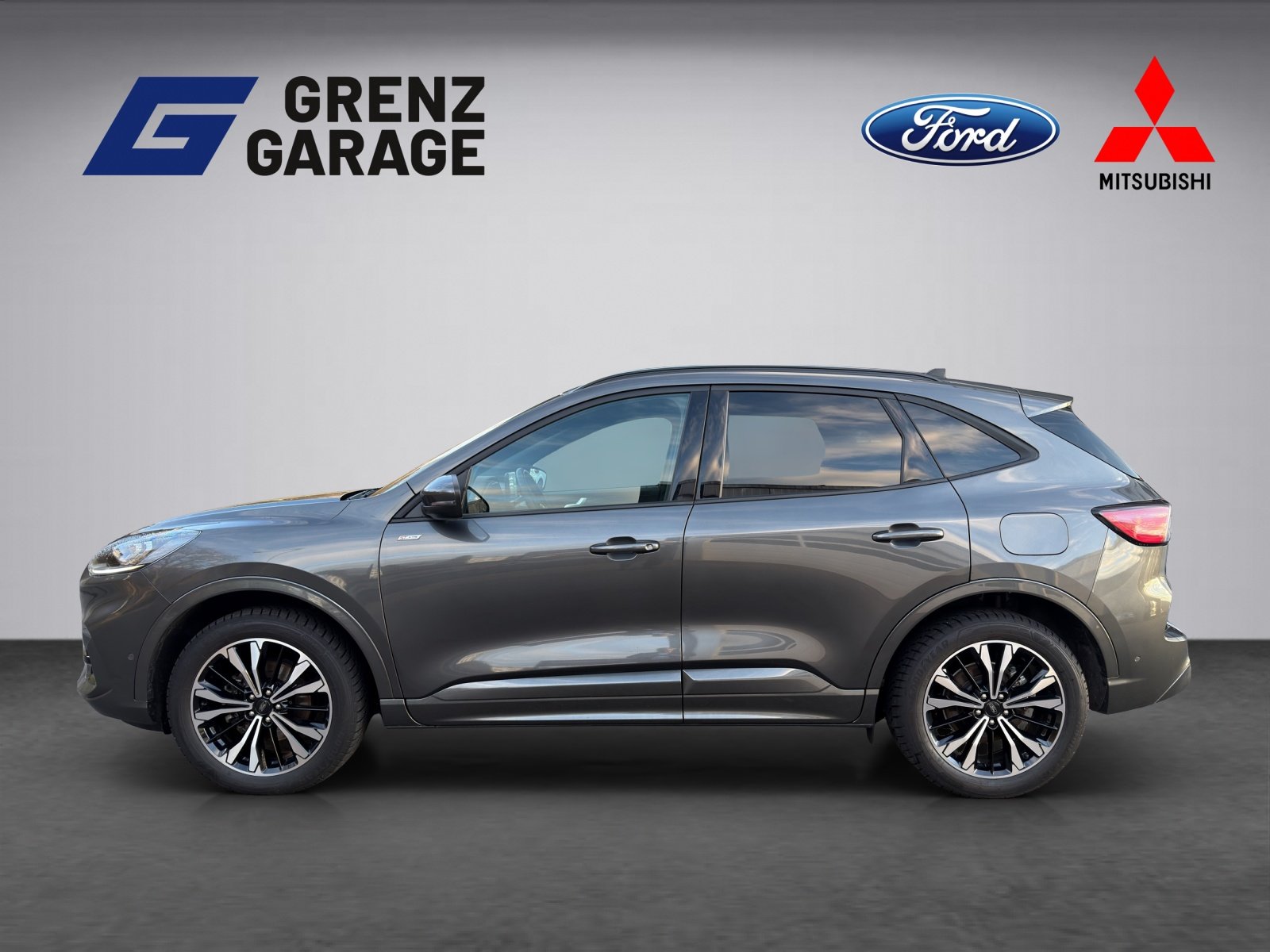 FORD Kuga 2.5 Hybrid ST-Line X 4x4, Full-Hybrid Petrol/Electric, Second hand / Used, Automatic - 2