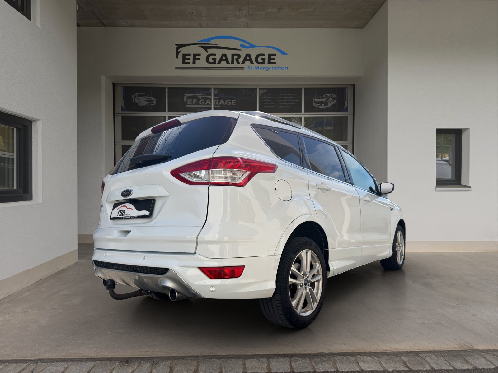 FORD Kuga 2.0 TDCi Titanium 4WD PowerShift, Diesel, Occasion / Gebraucht, Automatik - 4